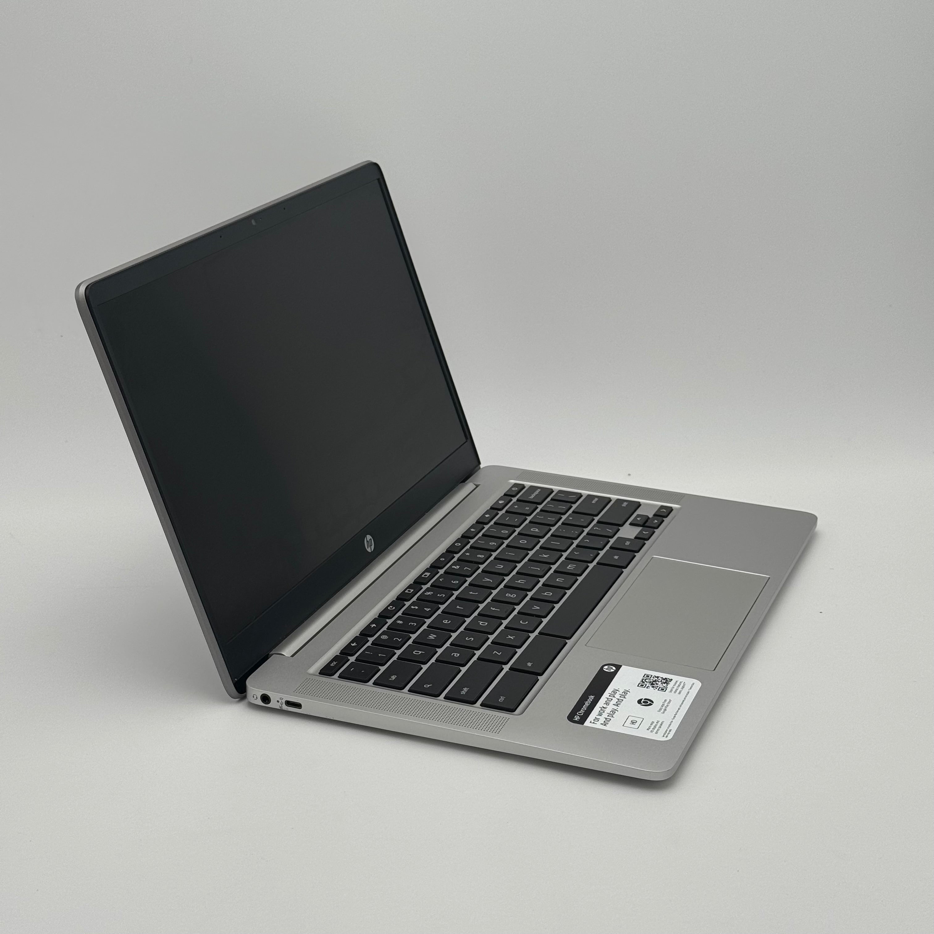 HP Chromebook 14" Silver, 14a-nb0013dx, AMD 3015Ce with Radeon Graphics, 4GB RAM, 32GB, Pre-Owned