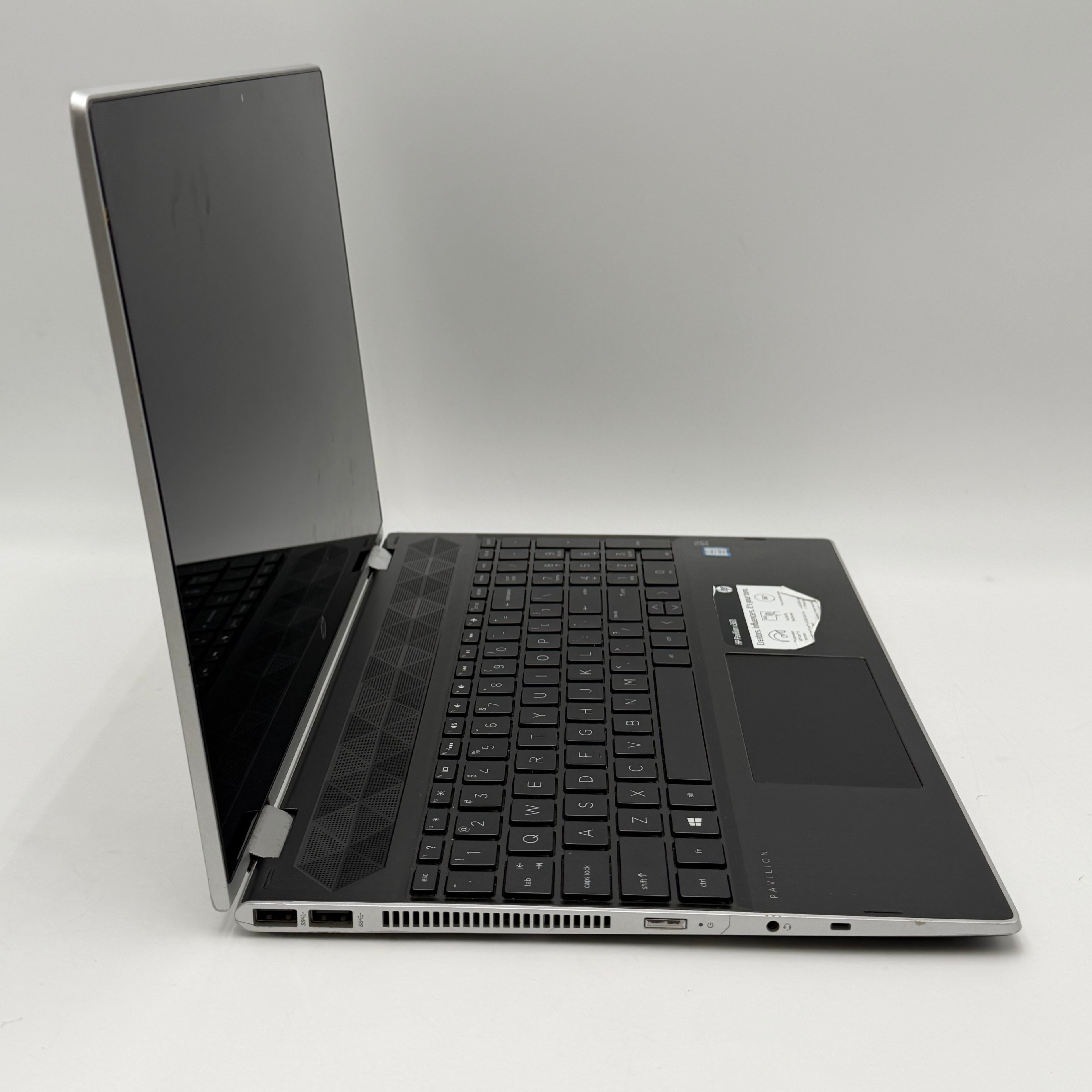 HP 15-cr0037wm Pavilion x360 15" Core i3 8GB RAM 128GB SSD - Read