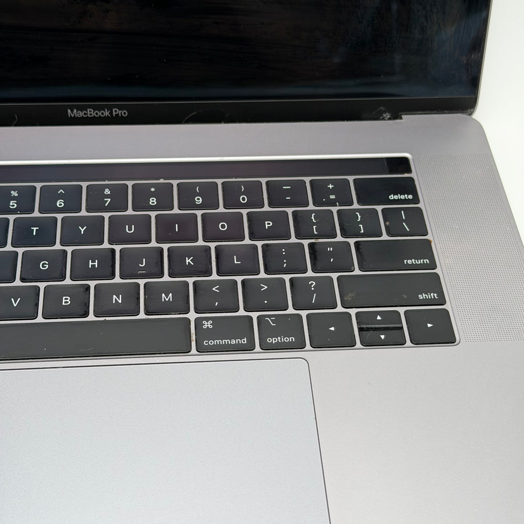 Apple MacBook Pro 15" A1990 2018 16GB RAM 512GB SSD Broken - NO Display - No power