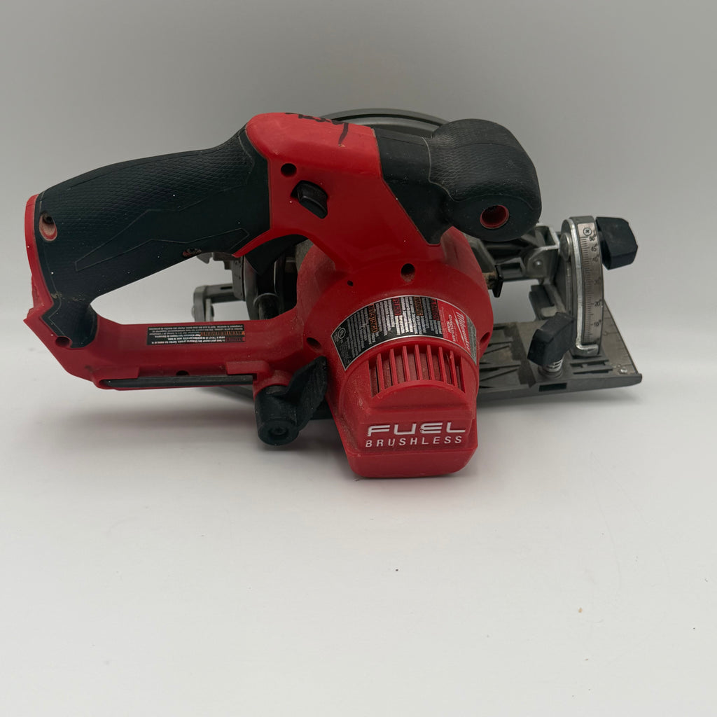 Milwaukee 2530-20 Circular Saw 5-3/8" Used A