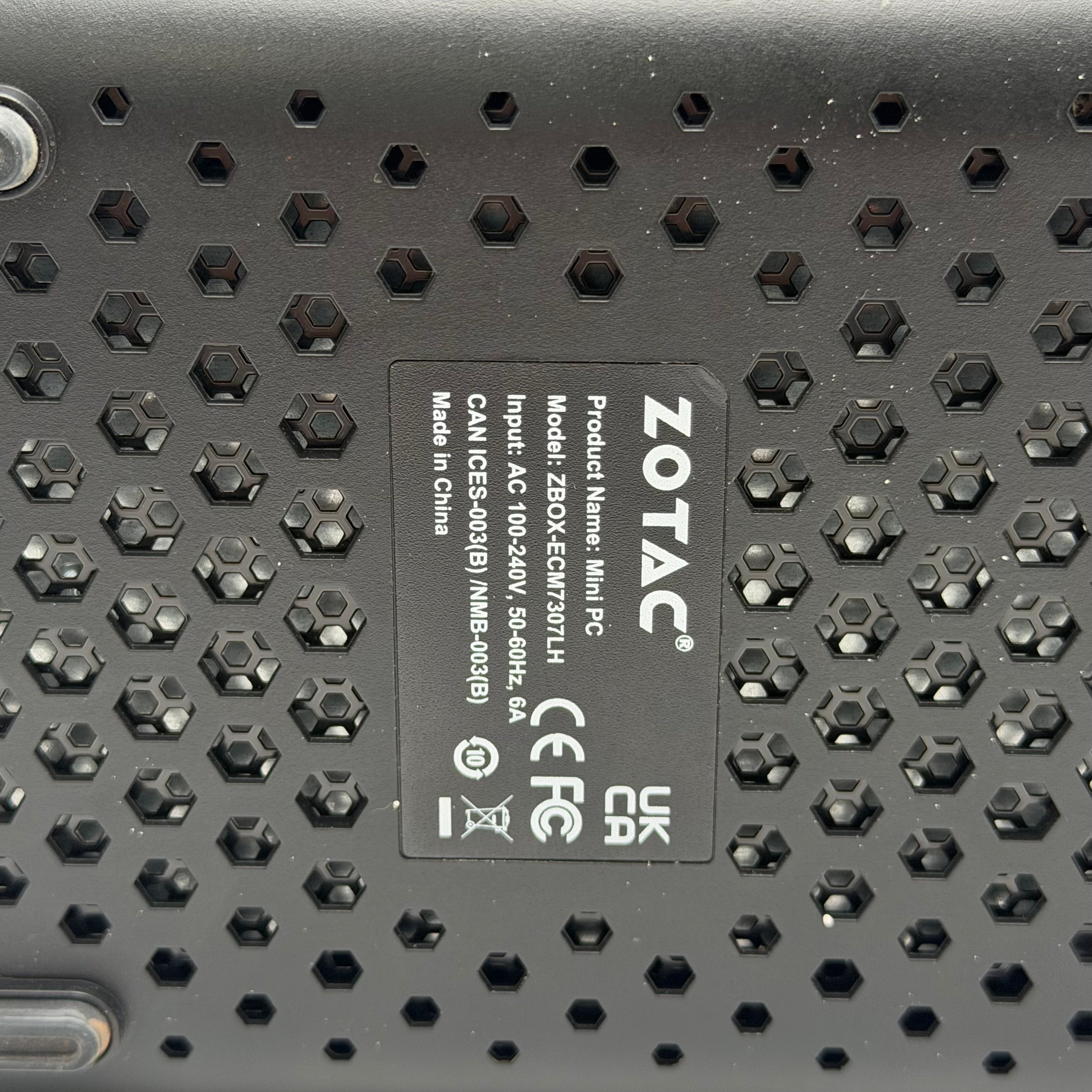 Zotac Zbox Magnus One i7-10700 2.9 GHz Nvidia RTX 3070 1 Tb 16Gb ECM7307LH Mini PC