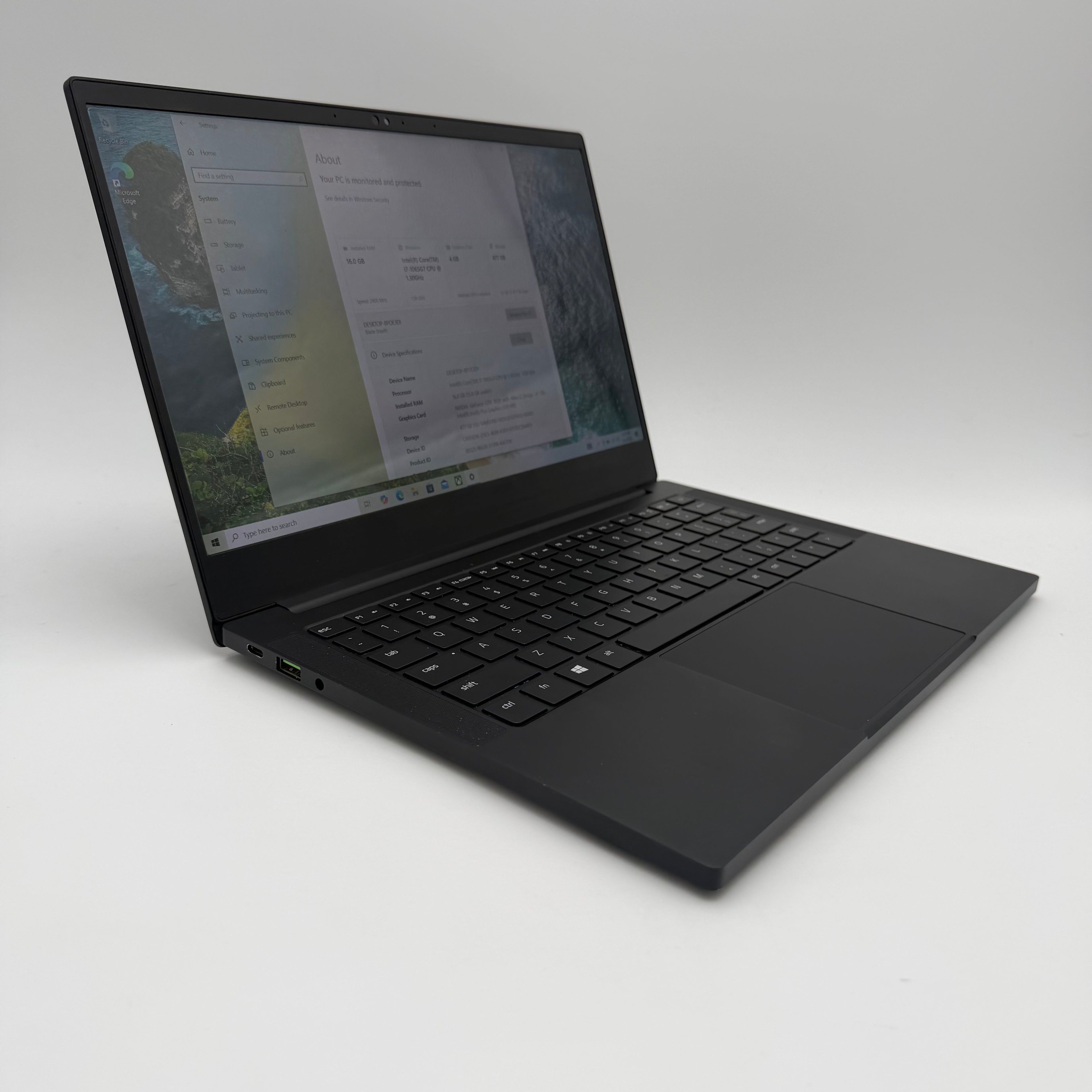 Razer Blade Stealth 13" (2020) RZ09-0310 - i7-1065G7 - GTX 1650 Ti - 16GB RAM