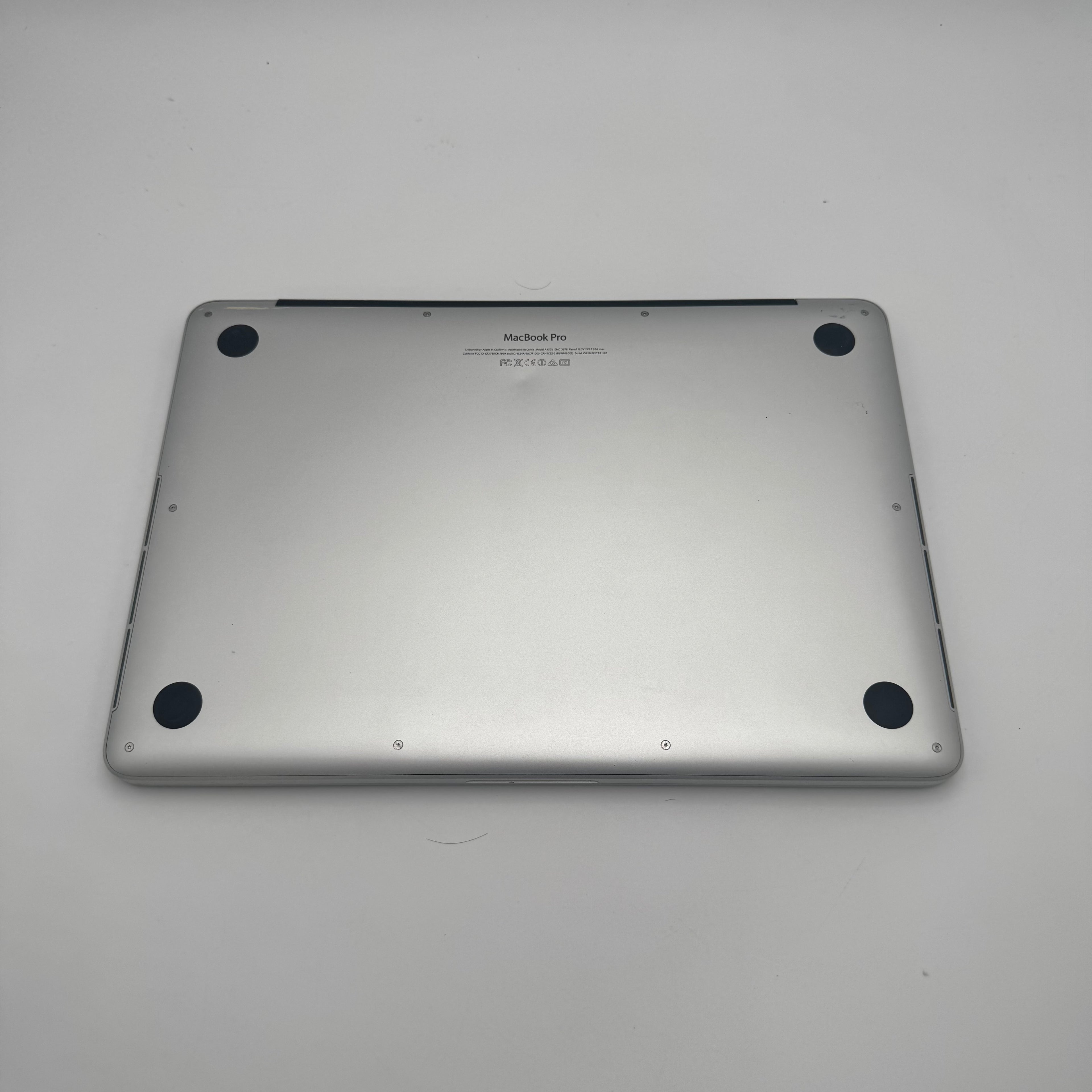 Apple MacBook Pro 13" (A1502) 2013 8GB RAM 500GB 2.6 GHz Dual-Core Intel Core i5 Silver