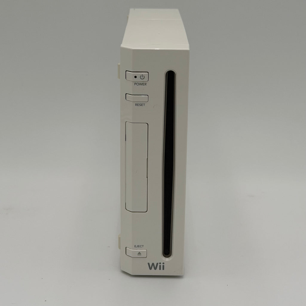 Nintendo Wii RVL-001 Console Bundle + 2 controllers and nunchucks + carry case