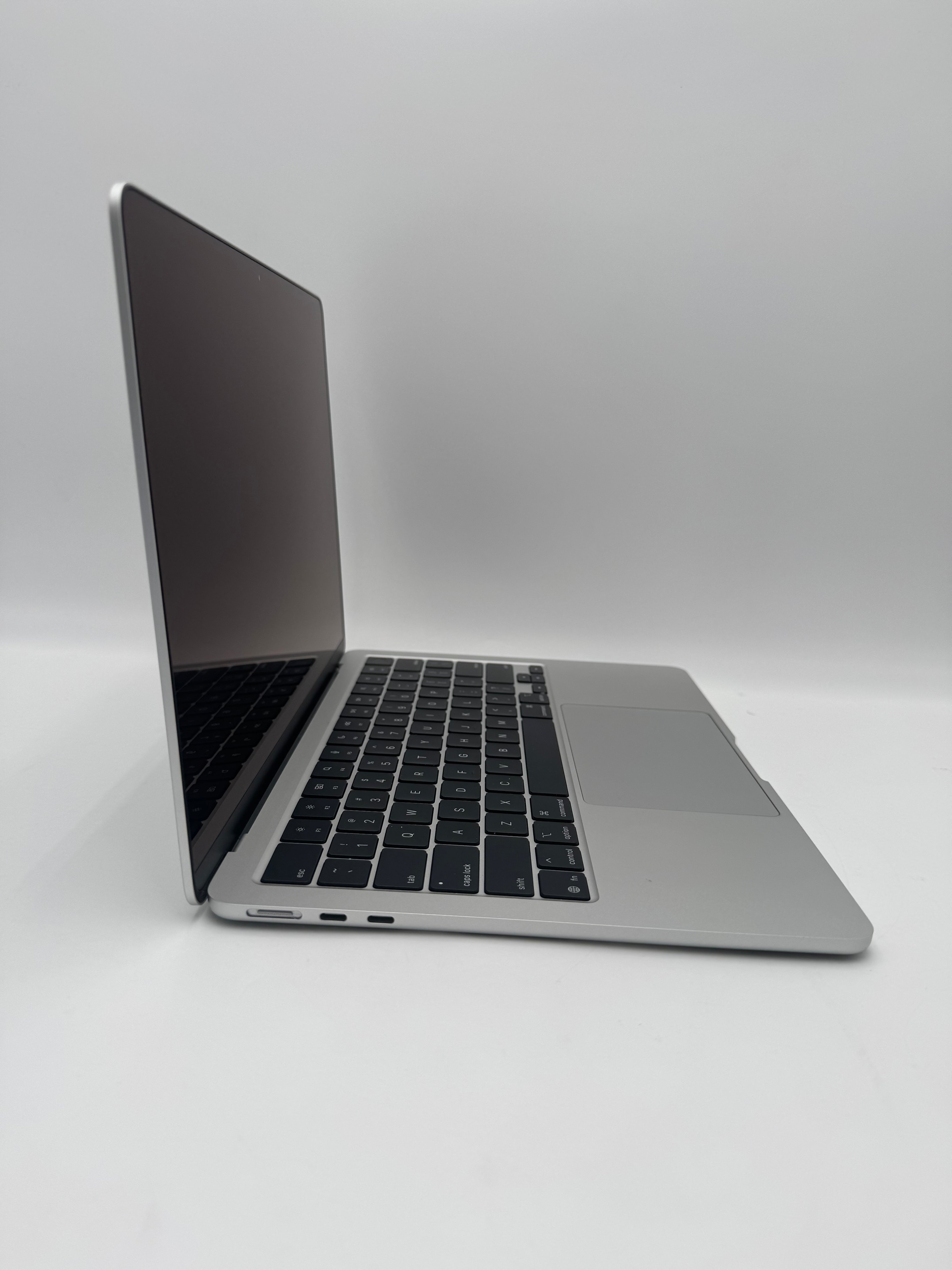 Apple MacBook Air 15-inch M4 A3240 2025 16GB RAM 256GB Silver Used A