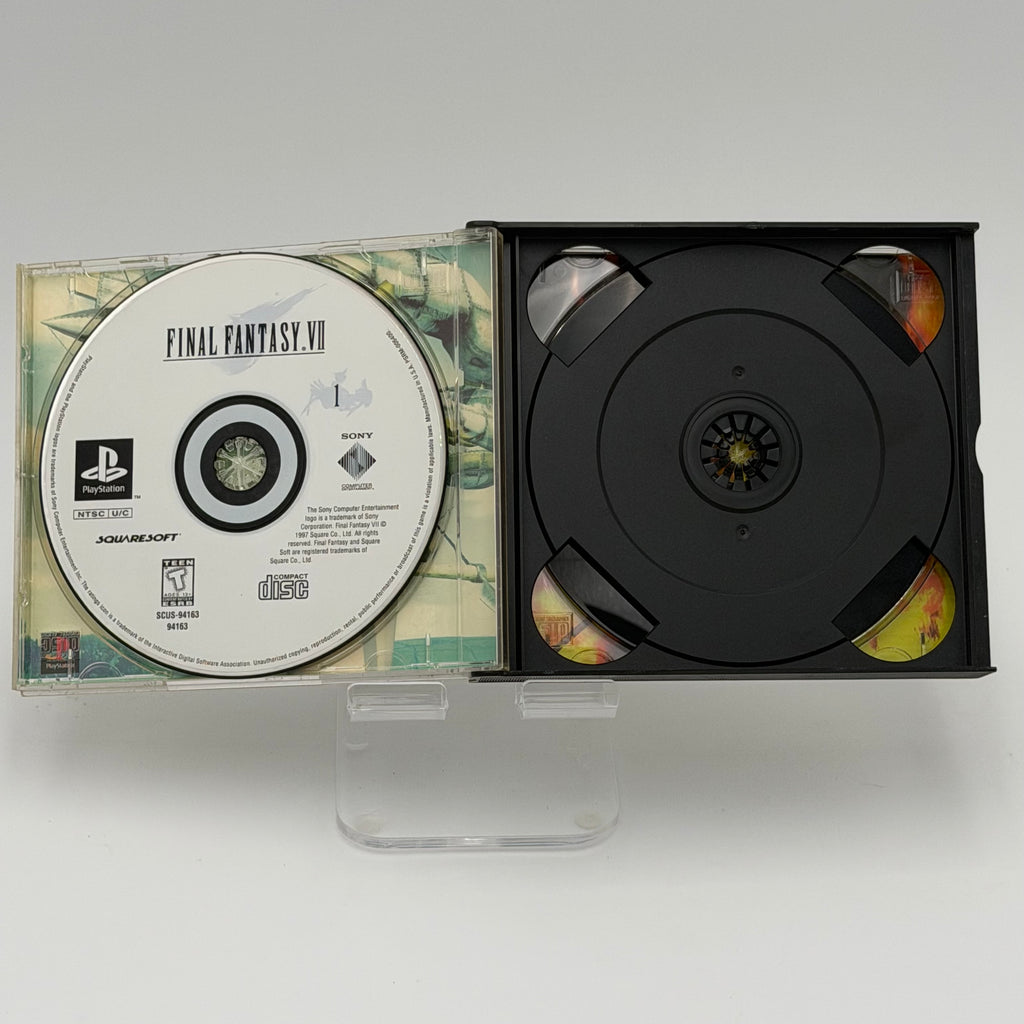 Squaresoft Final Fantasy VII Sony PlayStation 1 3 Discs Manual