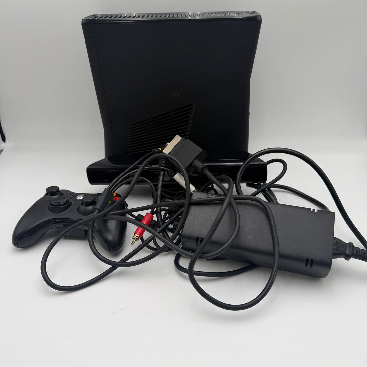 Meta Quest 2 VR Headset White Used - B