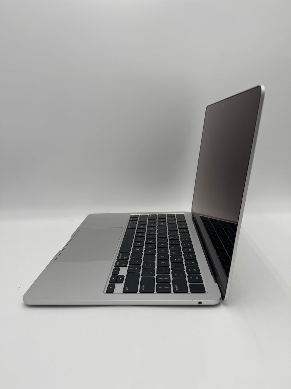 Apple MacBook Air 15-inch M4 A3240 2025 16GB RAM 256GB Silver Used A