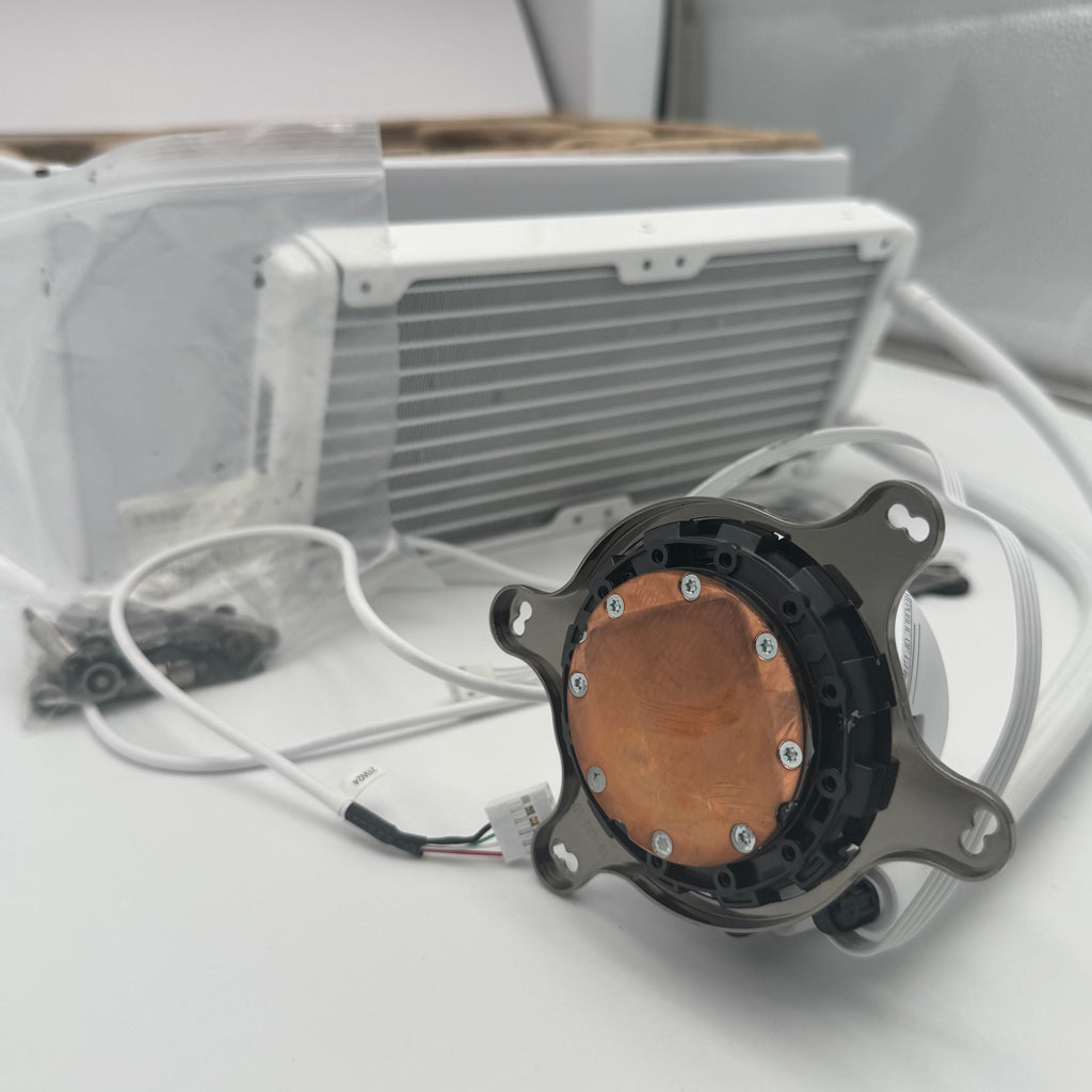 ASUS ROG STRIX LC 240 RGB White Edition Liquid CPU Cooler **READ**