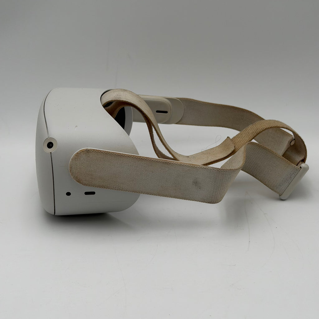 Meta Quest 2 VR Headset - Used - C White