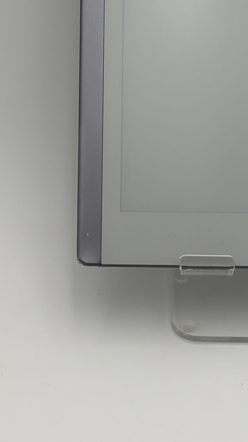 reMarkable 2 - 10.3" Paper Tablet - ( CHARGING PORT DAMAGED , Power Button Stuck )