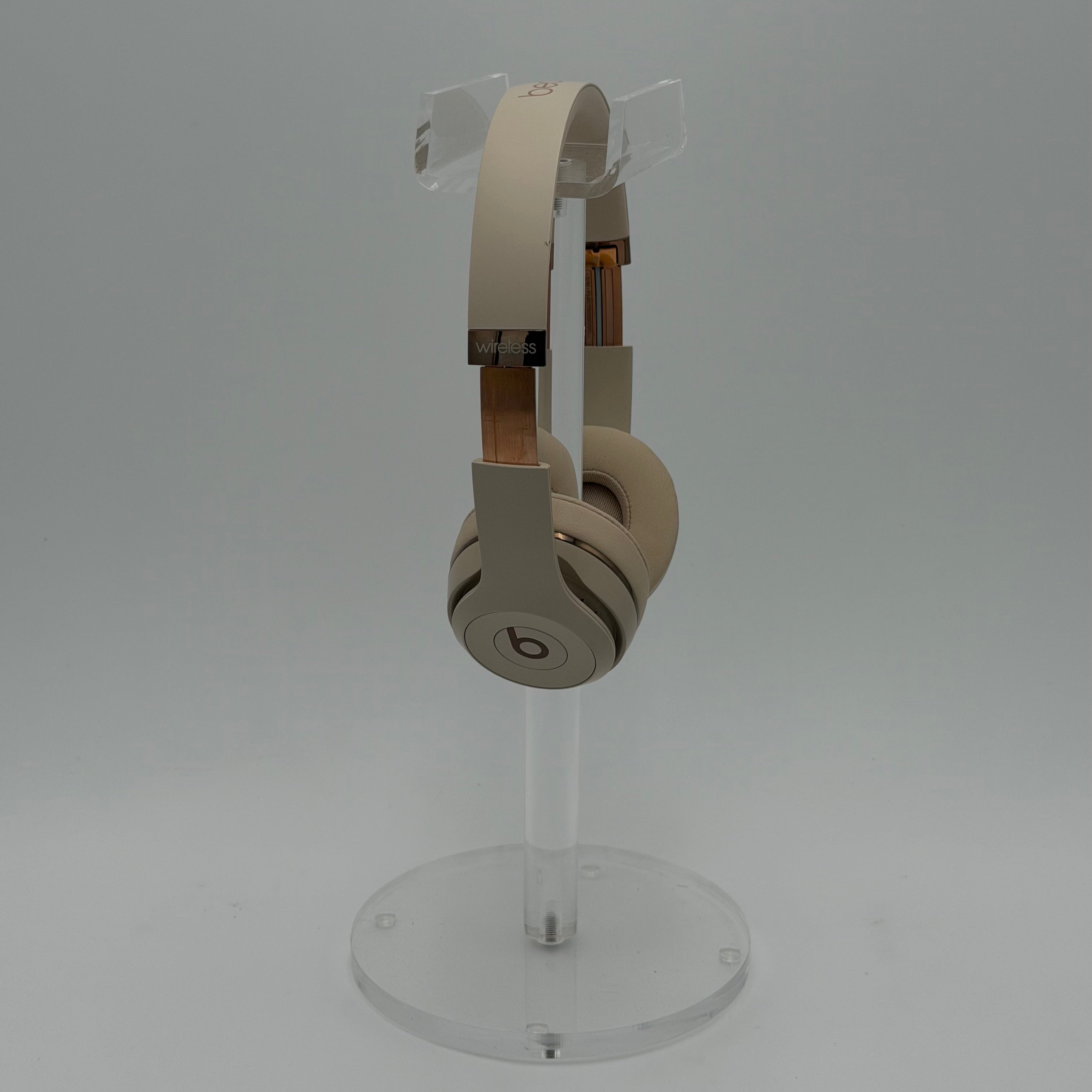 Beats Solo 3 Wireless Bluetooth Over-Ear Headphones - Brown