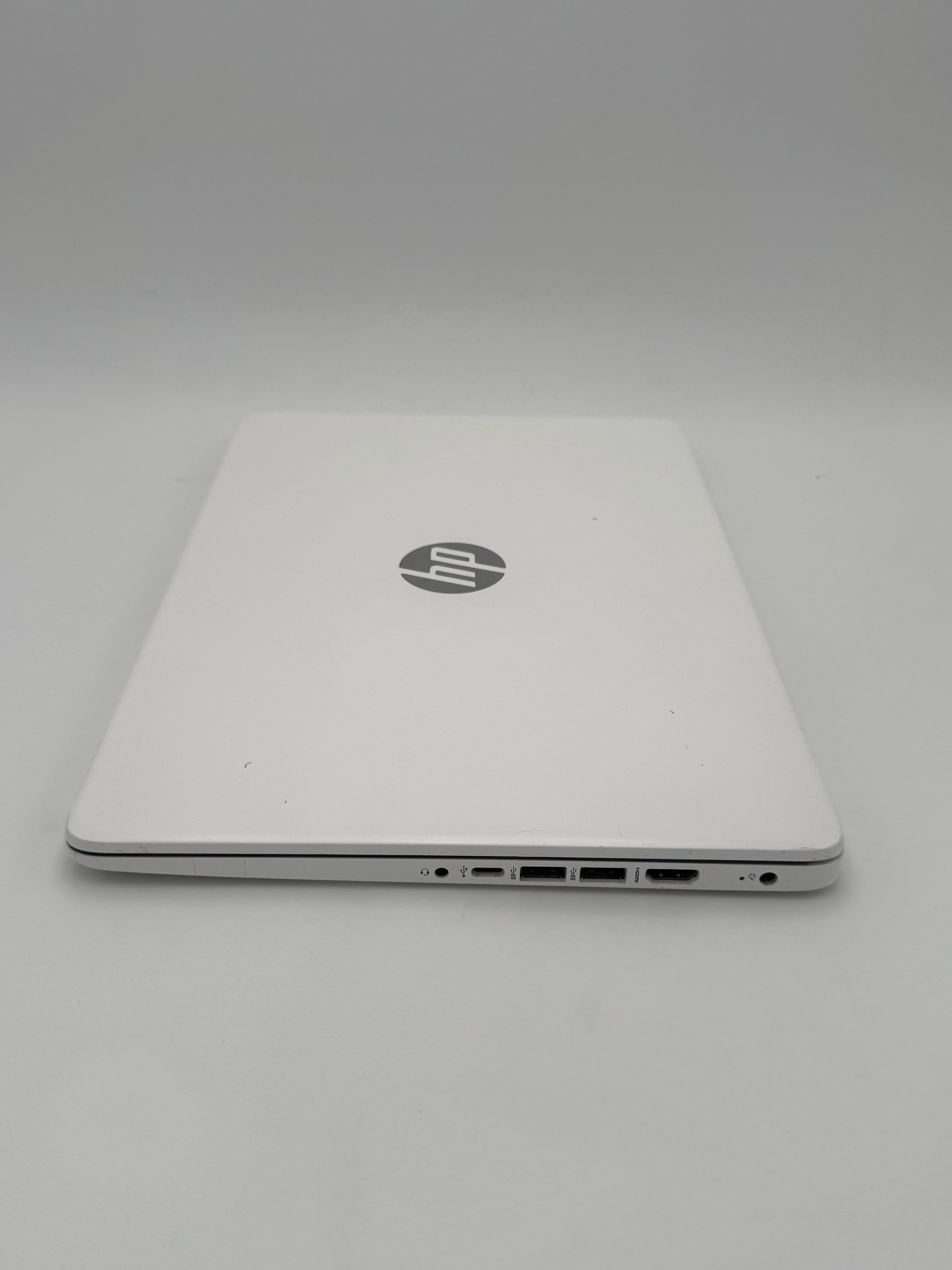 HP 14-dq0052dx 14-inch Laptop Intel Celeron 8GB RAM 64GB Silver