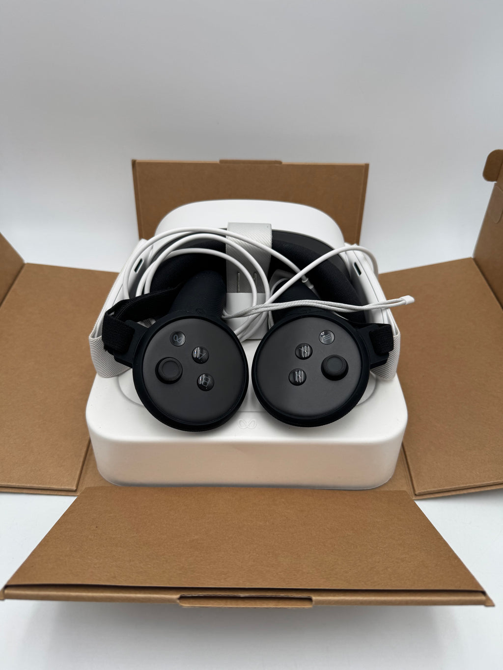 Meta Quest 3S 256GB VR Headset w/ Controllers