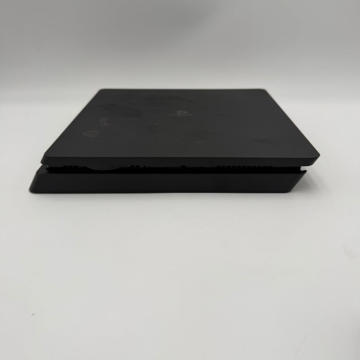 Sony PlayStation 4 Slim CUH-2215A - Used C