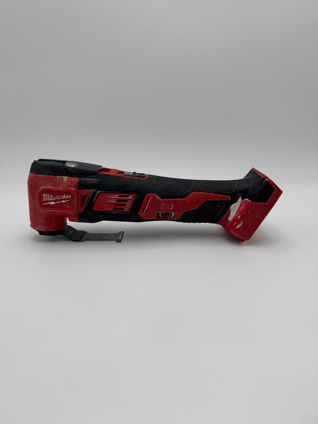 Milwaukee 2626-20 M18 18-Volt Cordless Oscillating Multi-Tool