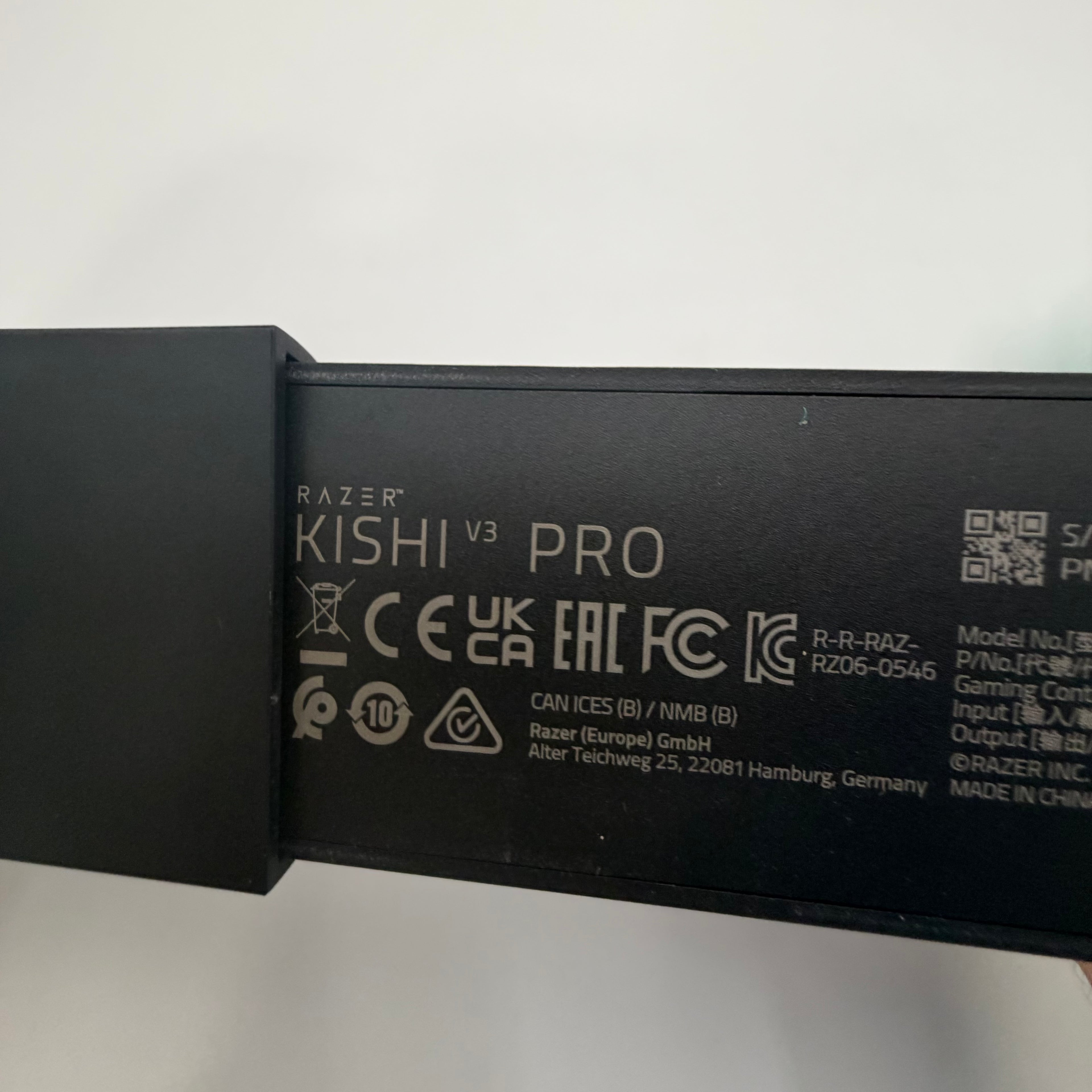 Razer Kishi V3 Pro Gaming Controller (USB-c iPhone 15/16, Android, iPad mini up to 8"