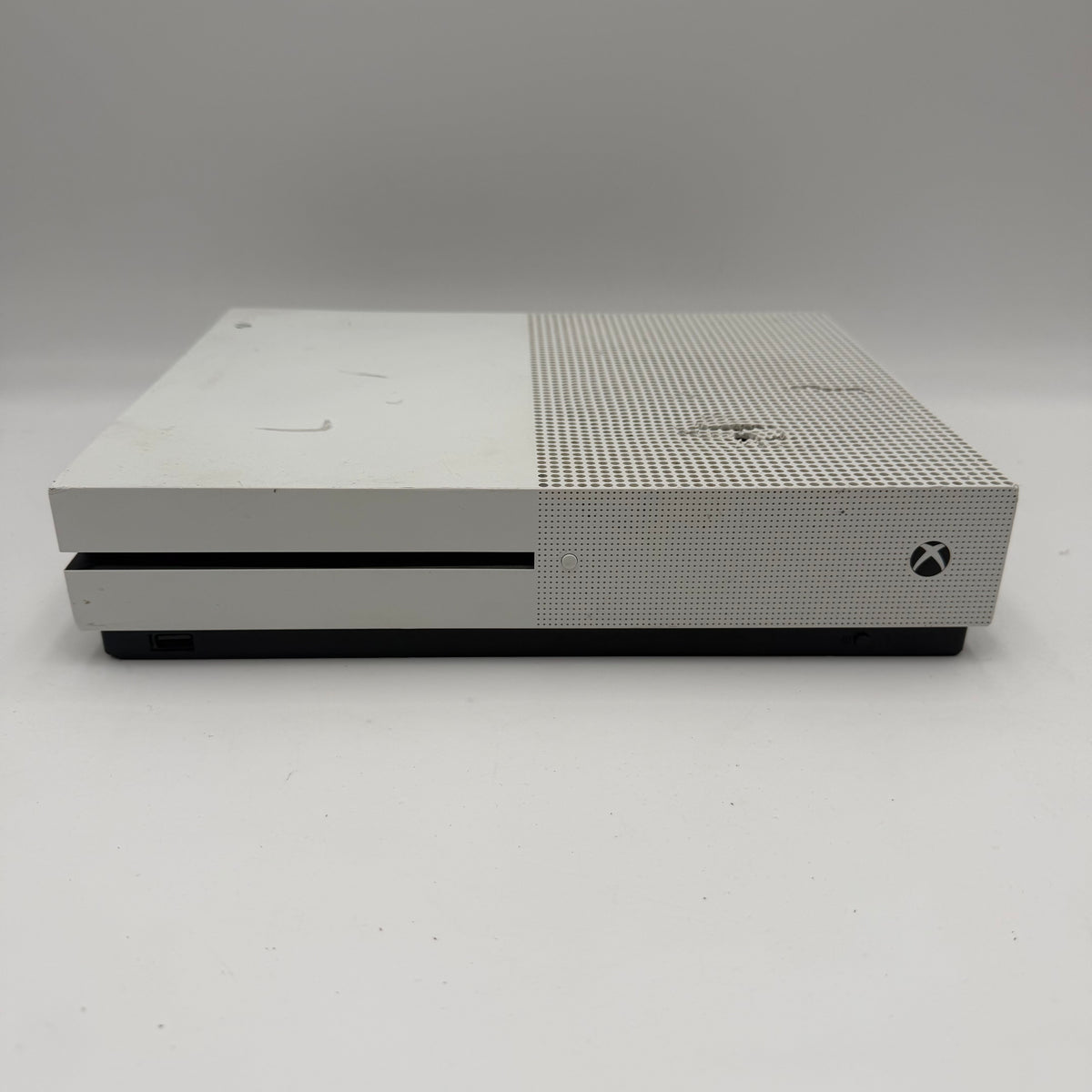 Microsoft Xbox One S (1681) 2016 Video Game System White - Broken HDMI - No Display