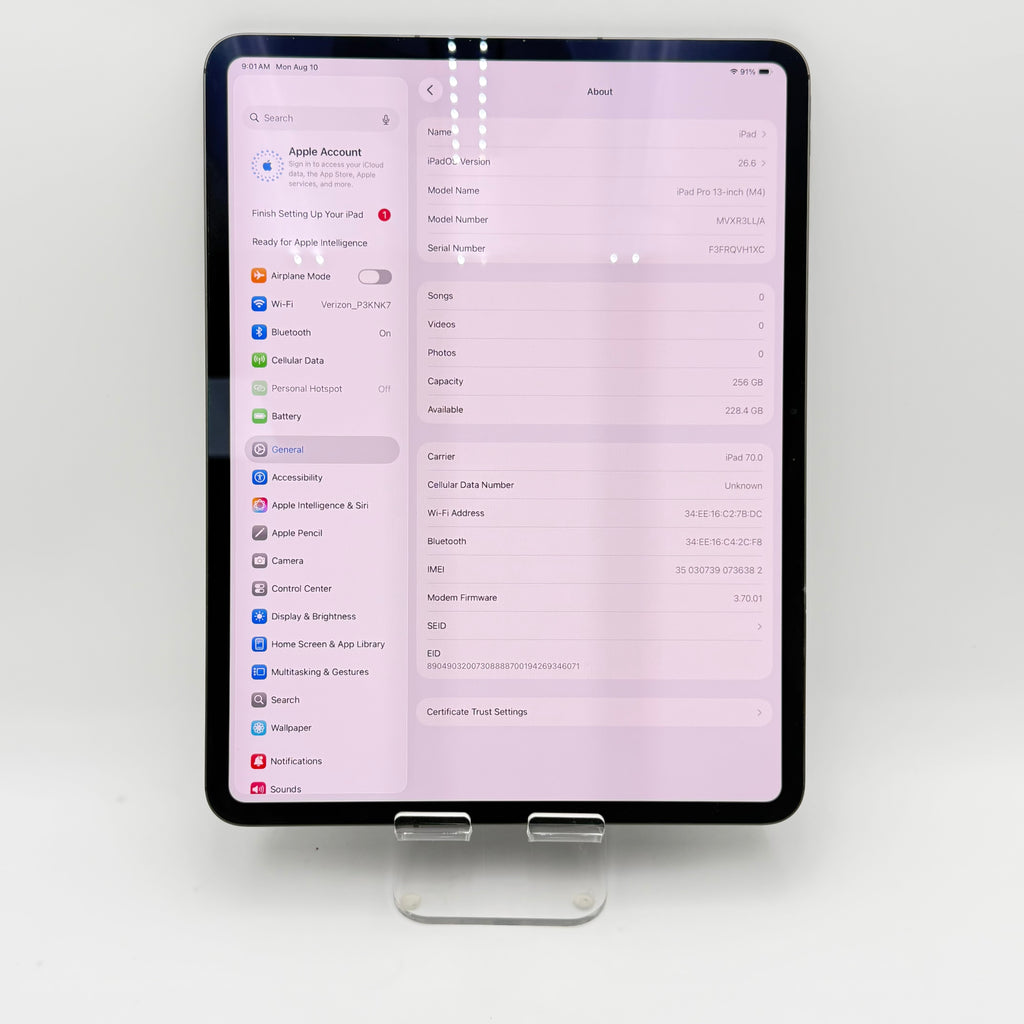 Apple iPad Pro 13" M4 A2926 256GB WiFi + Cellular Unlocked -Read