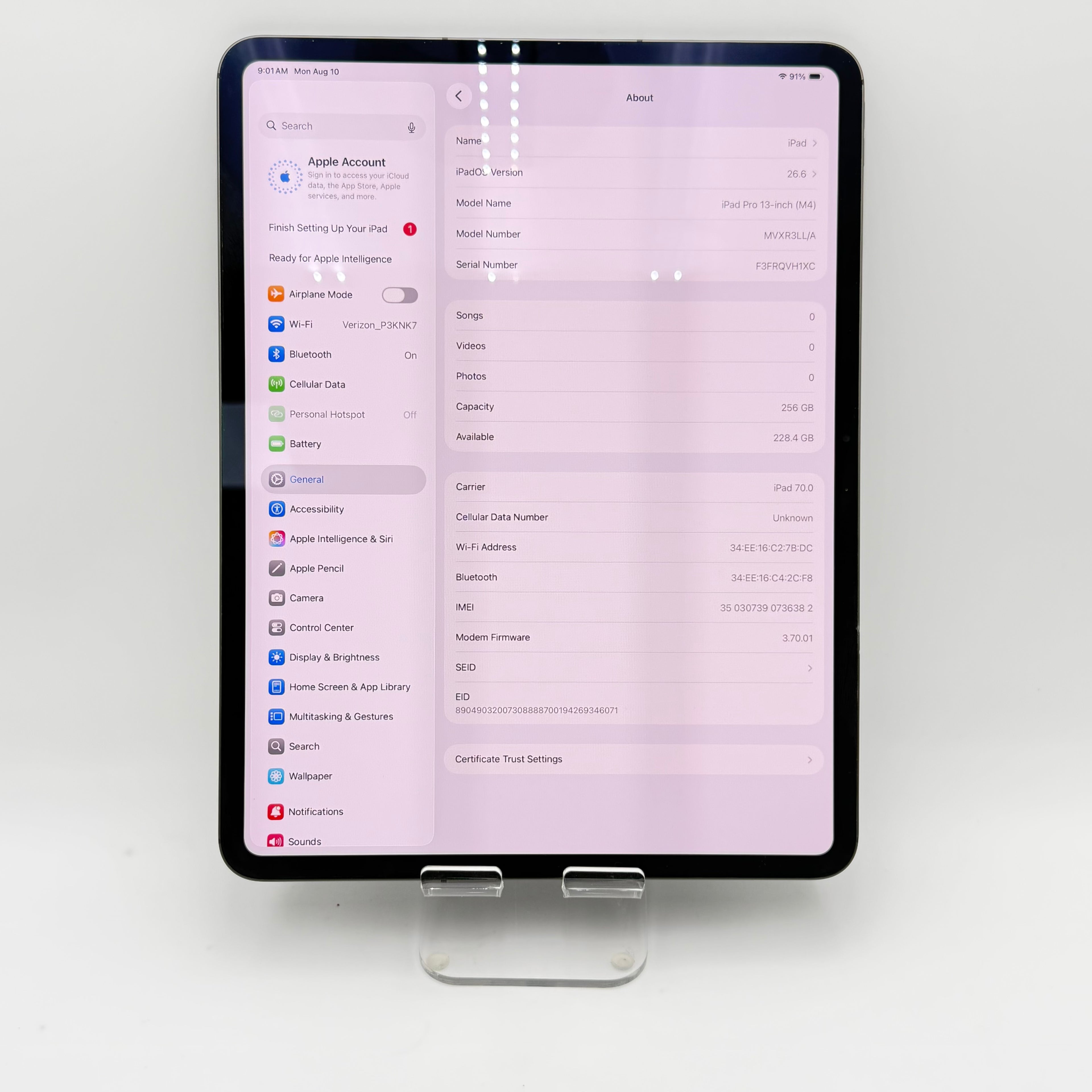 Apple iPad Pro 13" M4 A2926 256GB WiFi + Cellular Unlocked -Read