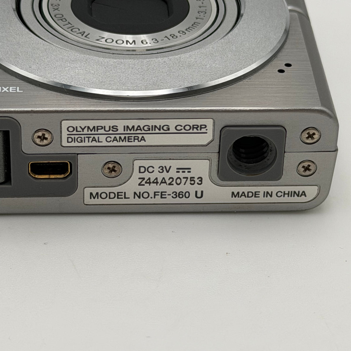 Olympus FE-360 Digital Camera No Charger