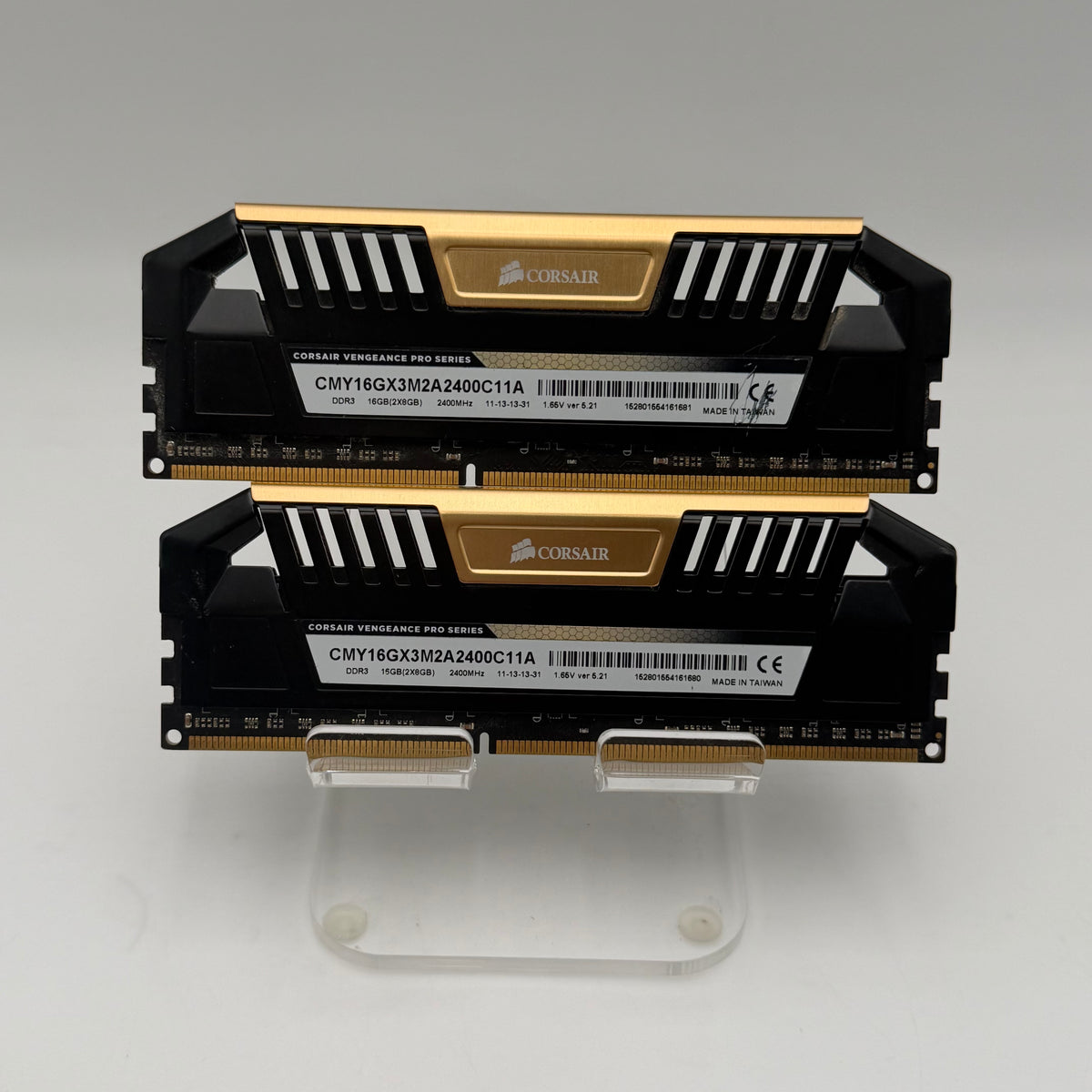 CORSAIR DDR3 Vengeance CMY16GX3M2A2400C11A Black Used - A