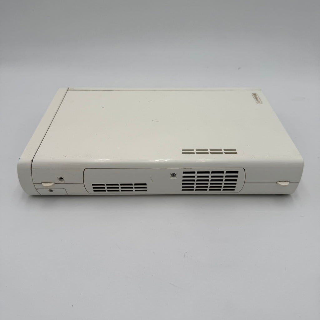 Nintendo Wii U 8GB White Console (WUP-001) NTSC-U - Untested - w Gamepad Controller - Complete Set