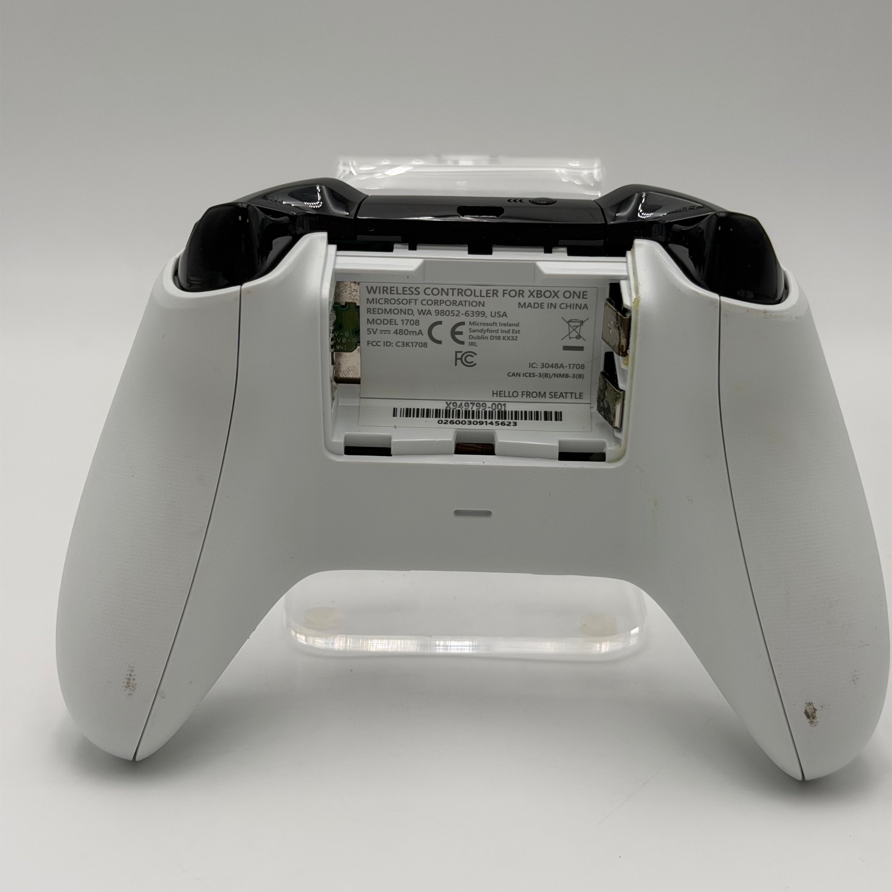 Microsoft Xbox One Wireless Controller Model 1708- White