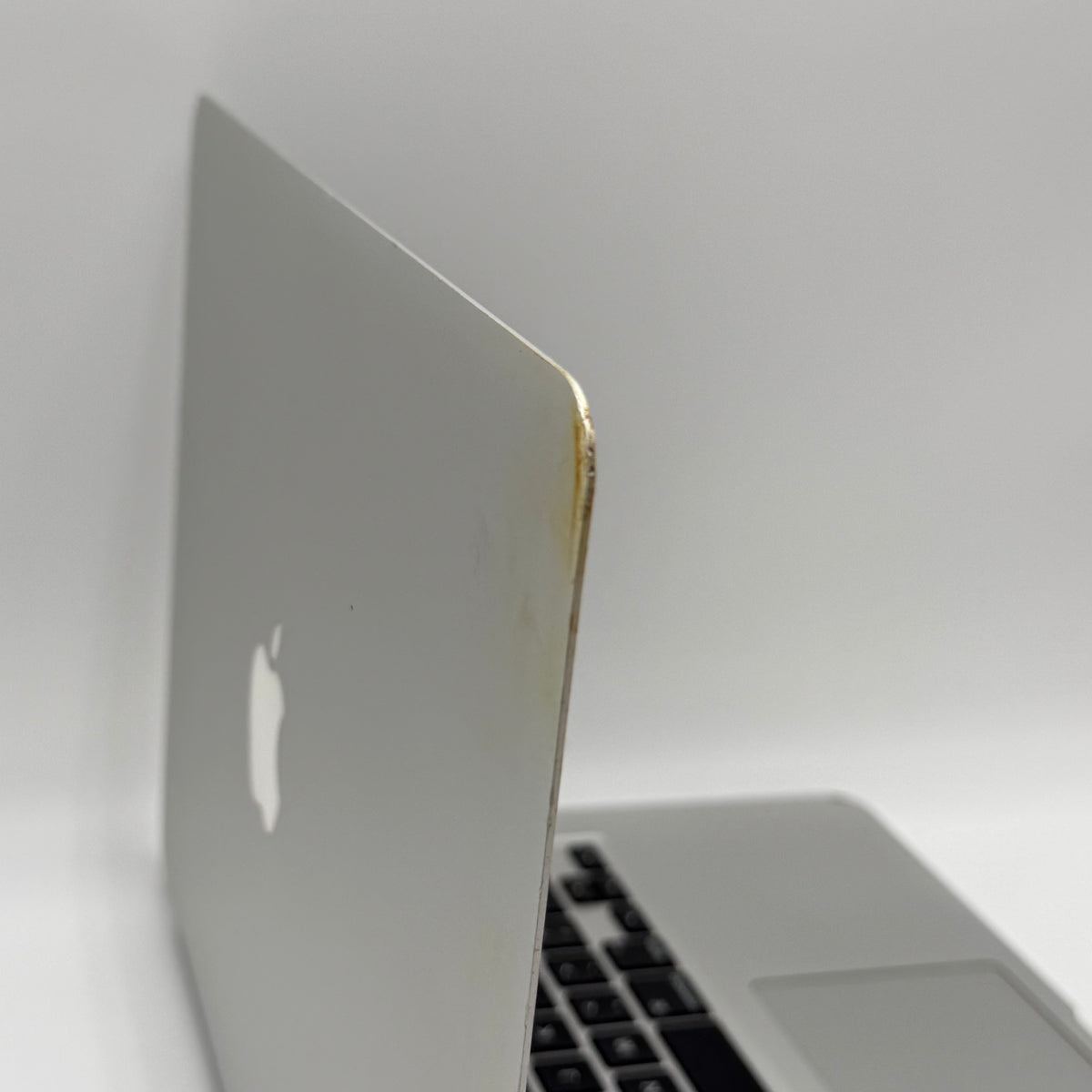 Apple MacBook Air  A1466 8Gb 128Gb  Laptop Broken - No Power