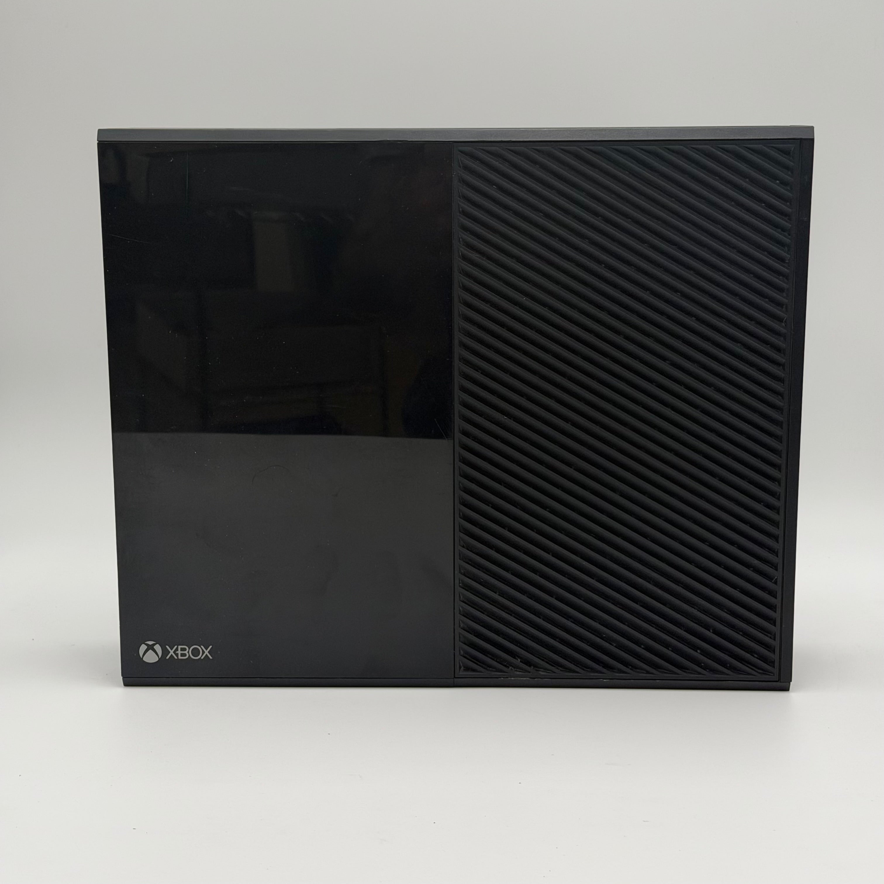 Microsoft Xbox One 2013 Model 1540 500GB Console w/ Power Cable