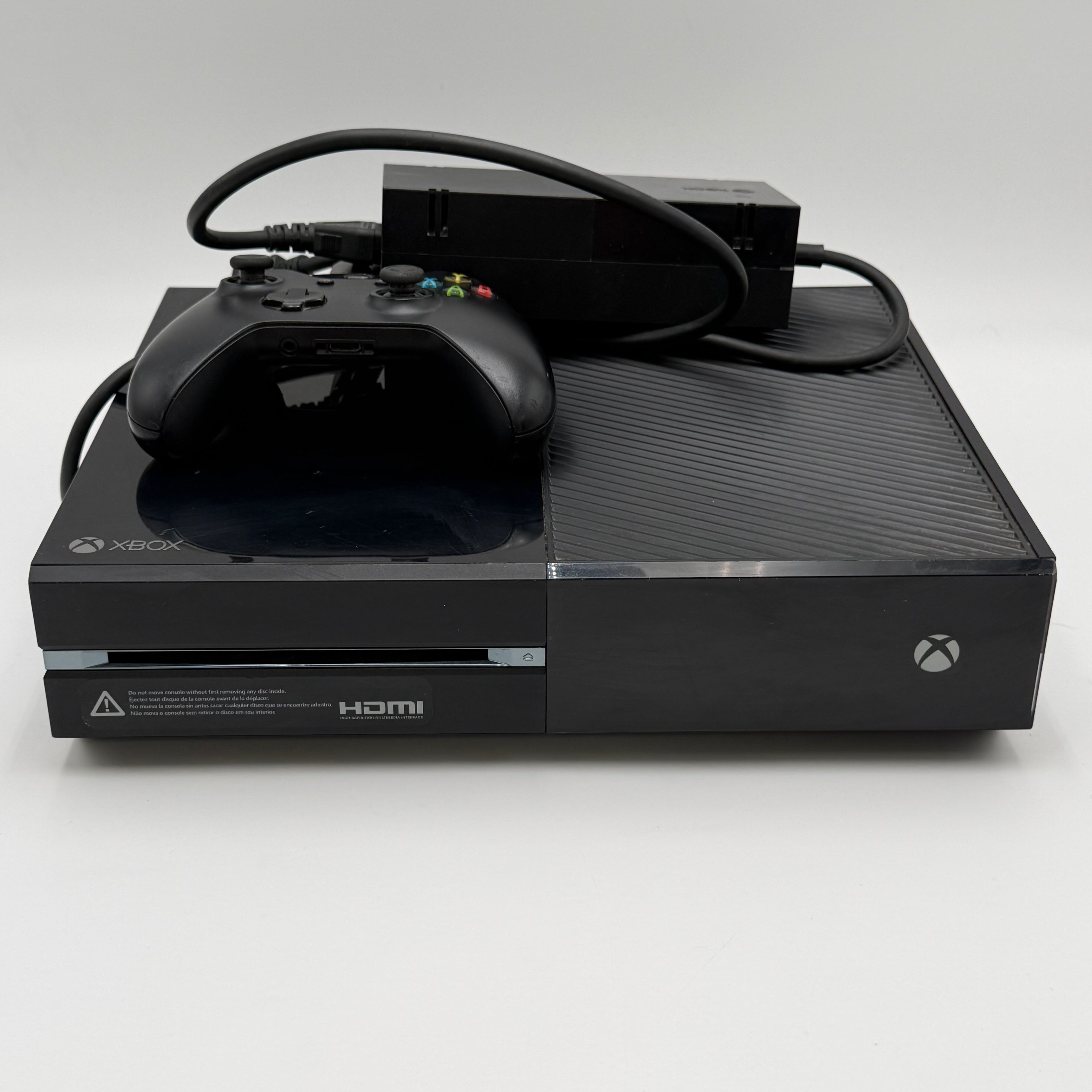 Microsoft Xbox One (1540) Game System Console w/ controller + cables