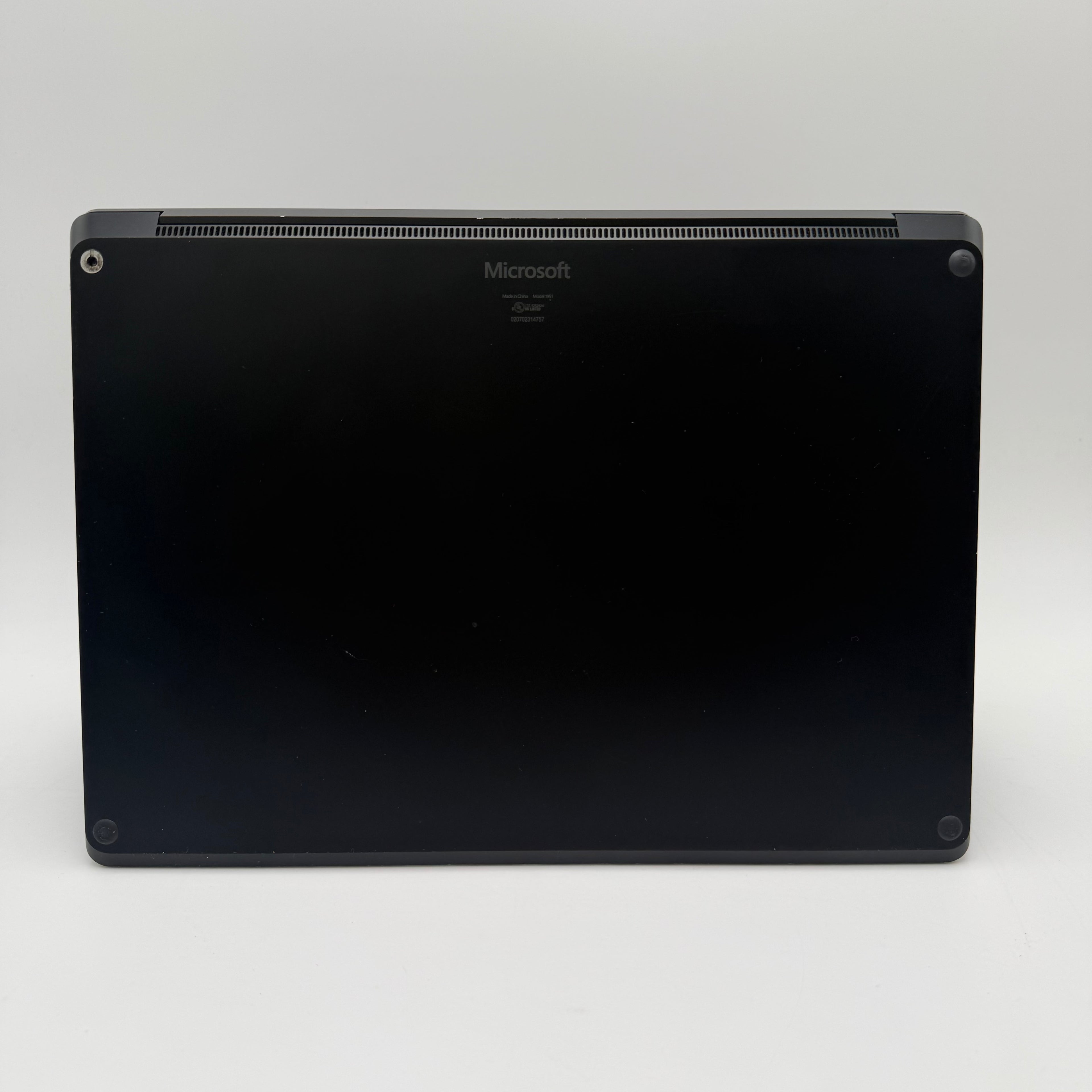Microsoft Surface Laptop 4 1951 13" Intel Core i7-1185G7 11th gen 3.00 GHz 16GB RAM 256GB
