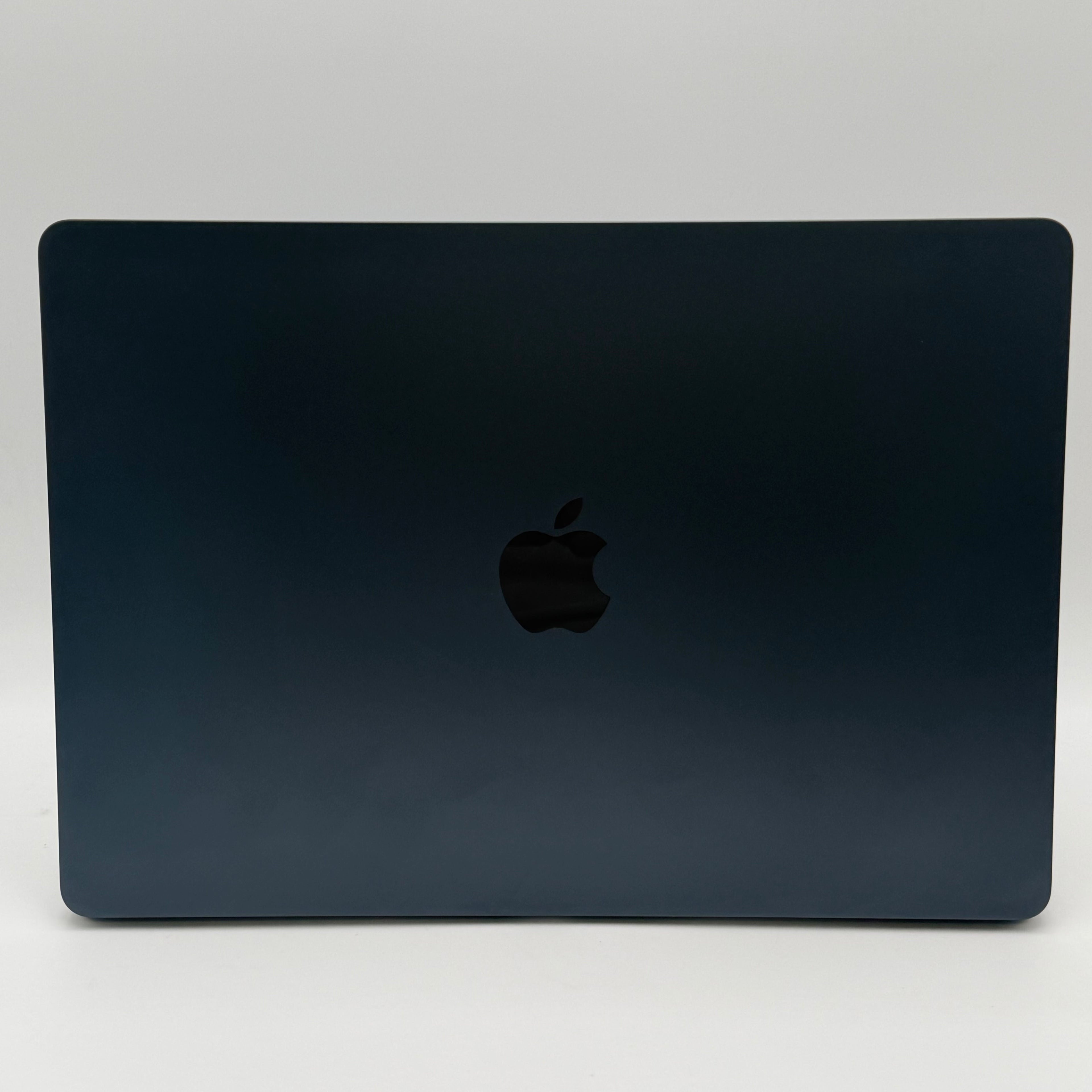 Apple MacBook Air 15-inch A3241 2024 Black - 16GB RAM 256GB SSD