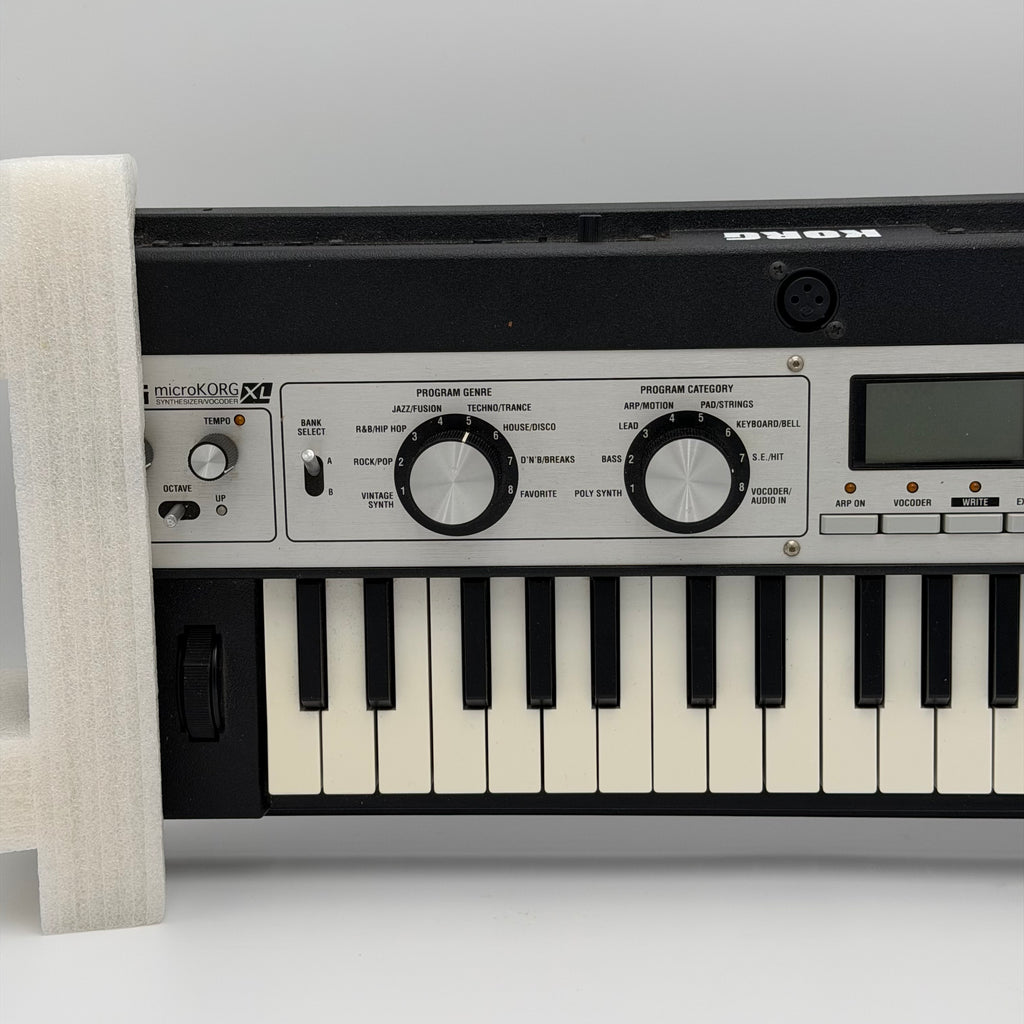 Korg microKORG XL Synthesizer With Vocoder Mic + Power Supply -  Fully Tested