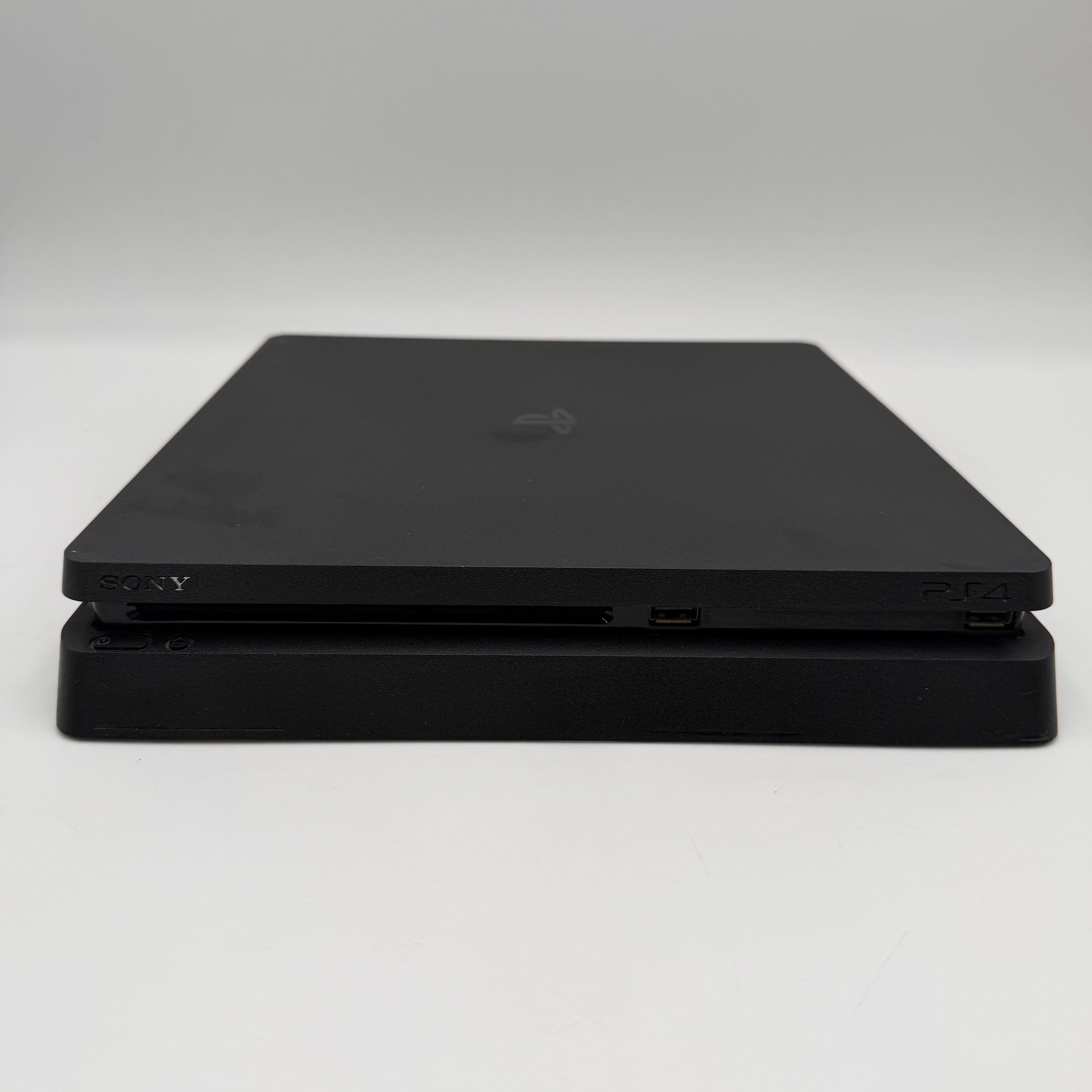 Sony PlayStation 4 Slim CUH-2215B 1TB Black Console Used - B