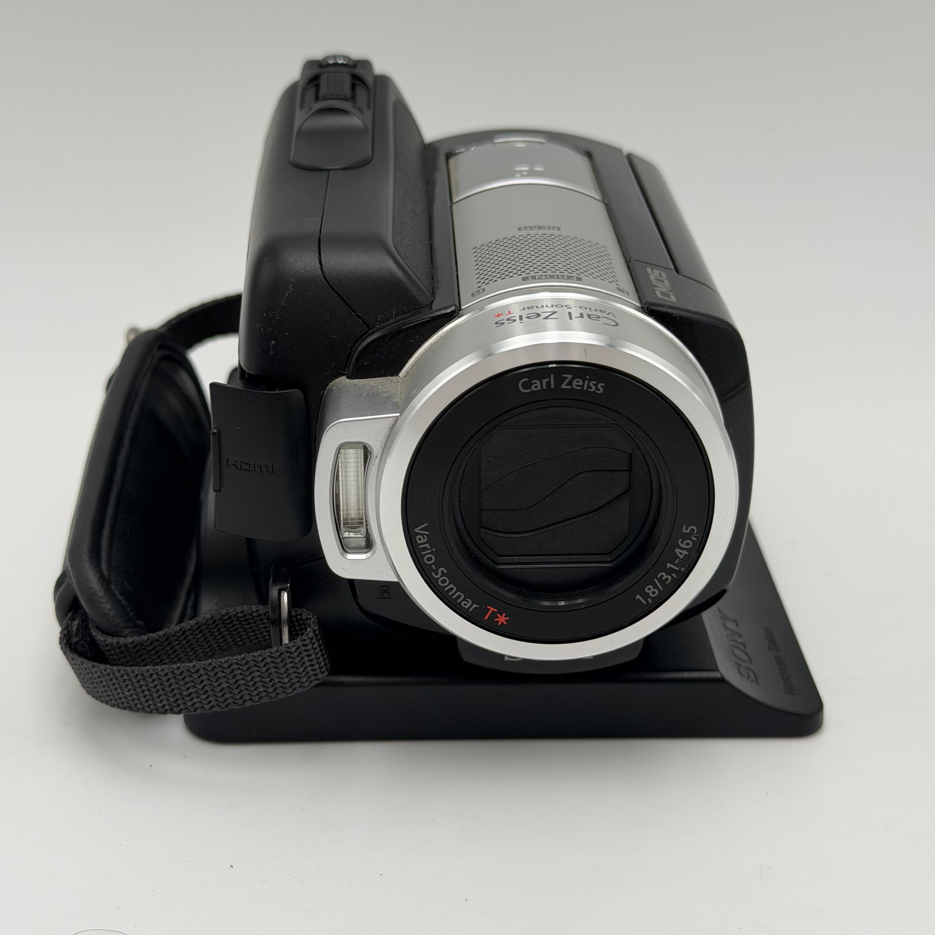 Sony Handycam HD Camcorder HDR-SR10 with Charge Station