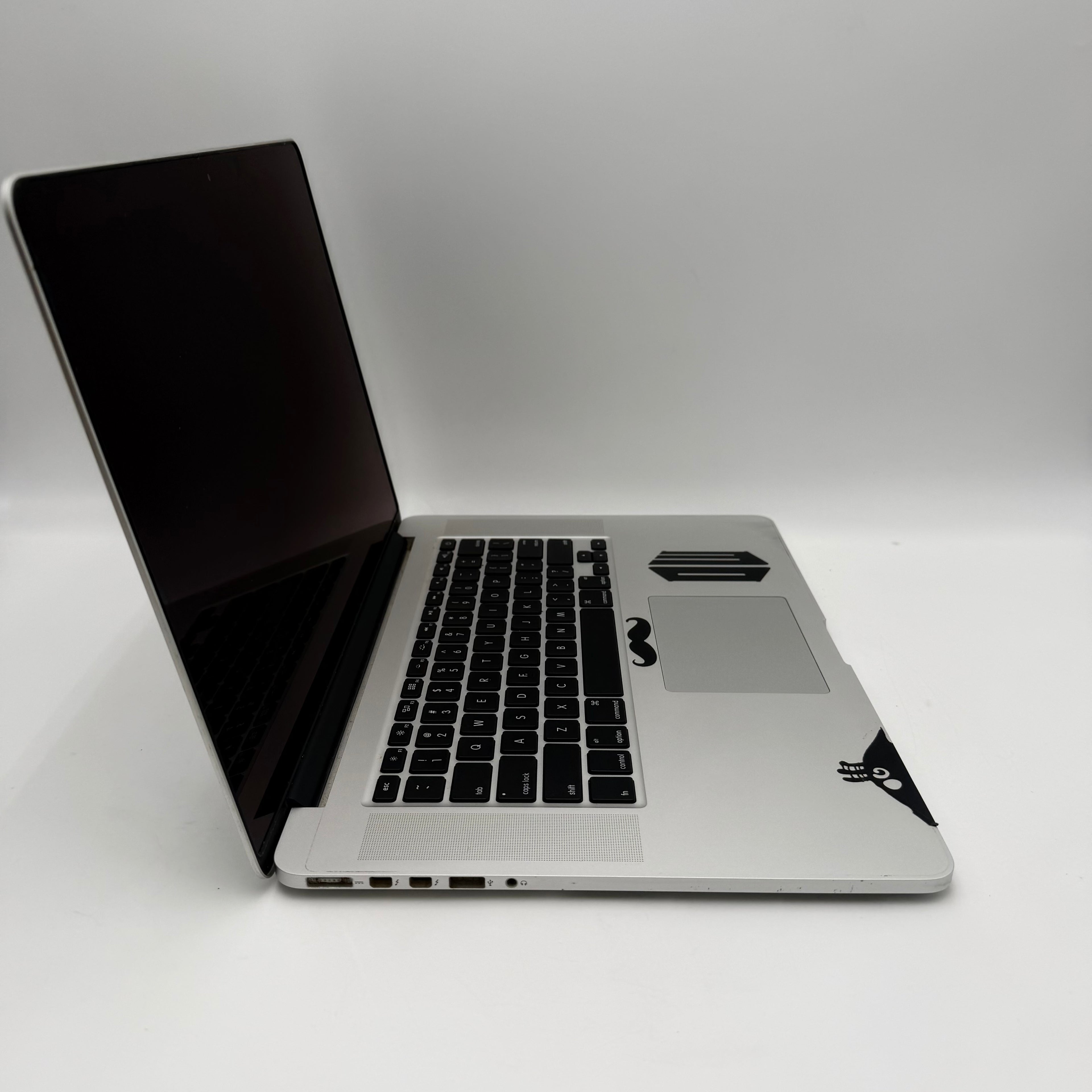 Apple MacBook Pro 15" A1398 2013 Laptop - Silver - Broken