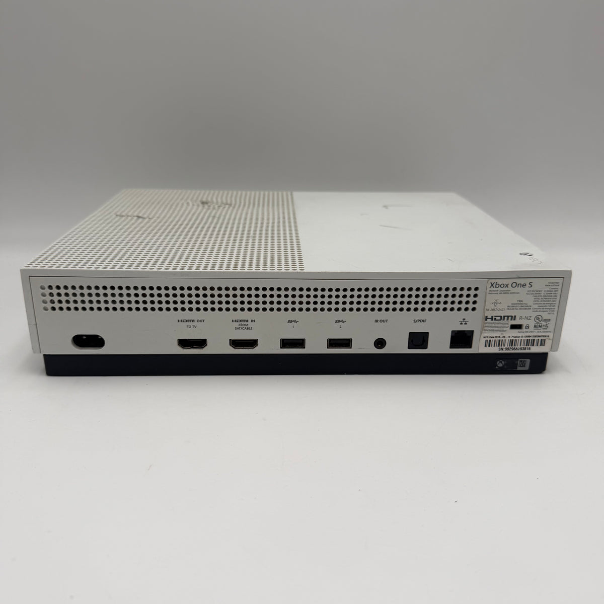 Microsoft Xbox One S (1681) 2016 Video Game System White - Broken HDMI - No Display