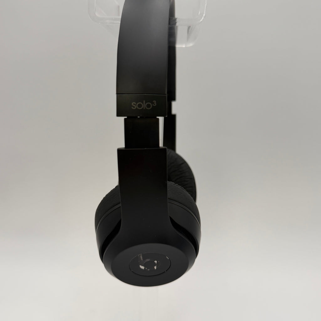 Beats Solo3 Wireless Headphones A1796