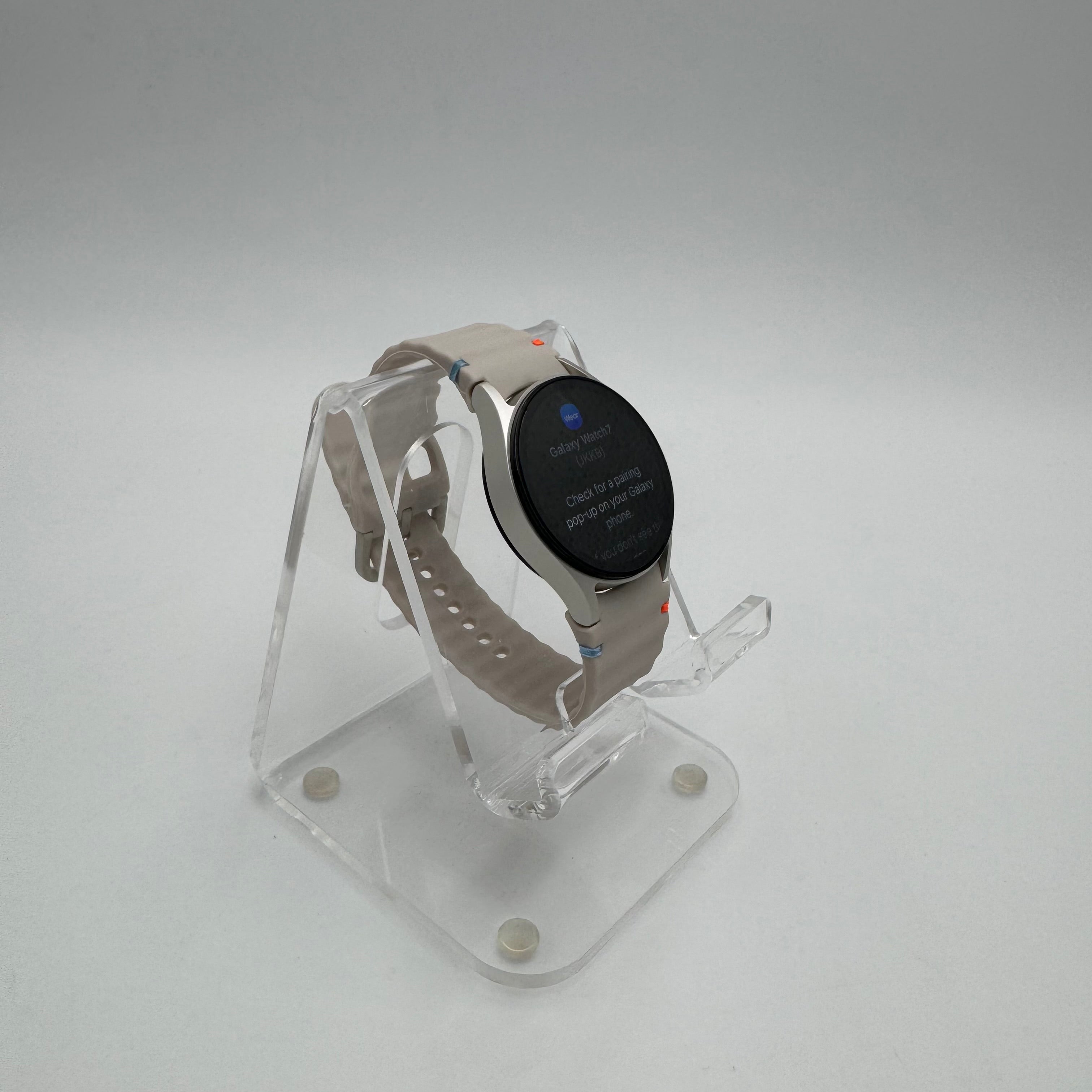 Samsung Galaxy Watch 7 40mm GPS Only Unlocked Used A Gray