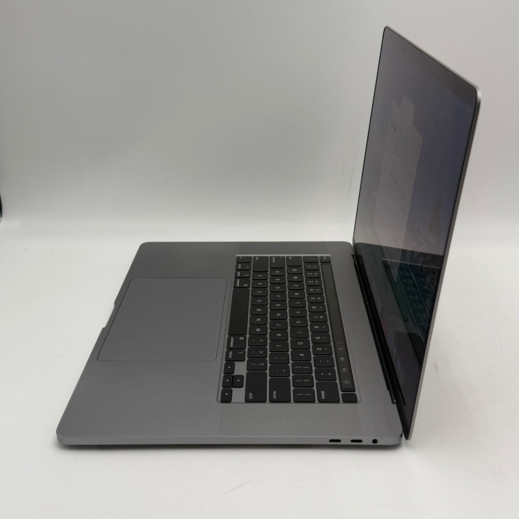 Apple MacBook Pro 16" A2141 2019 Laptop Used - A Silver