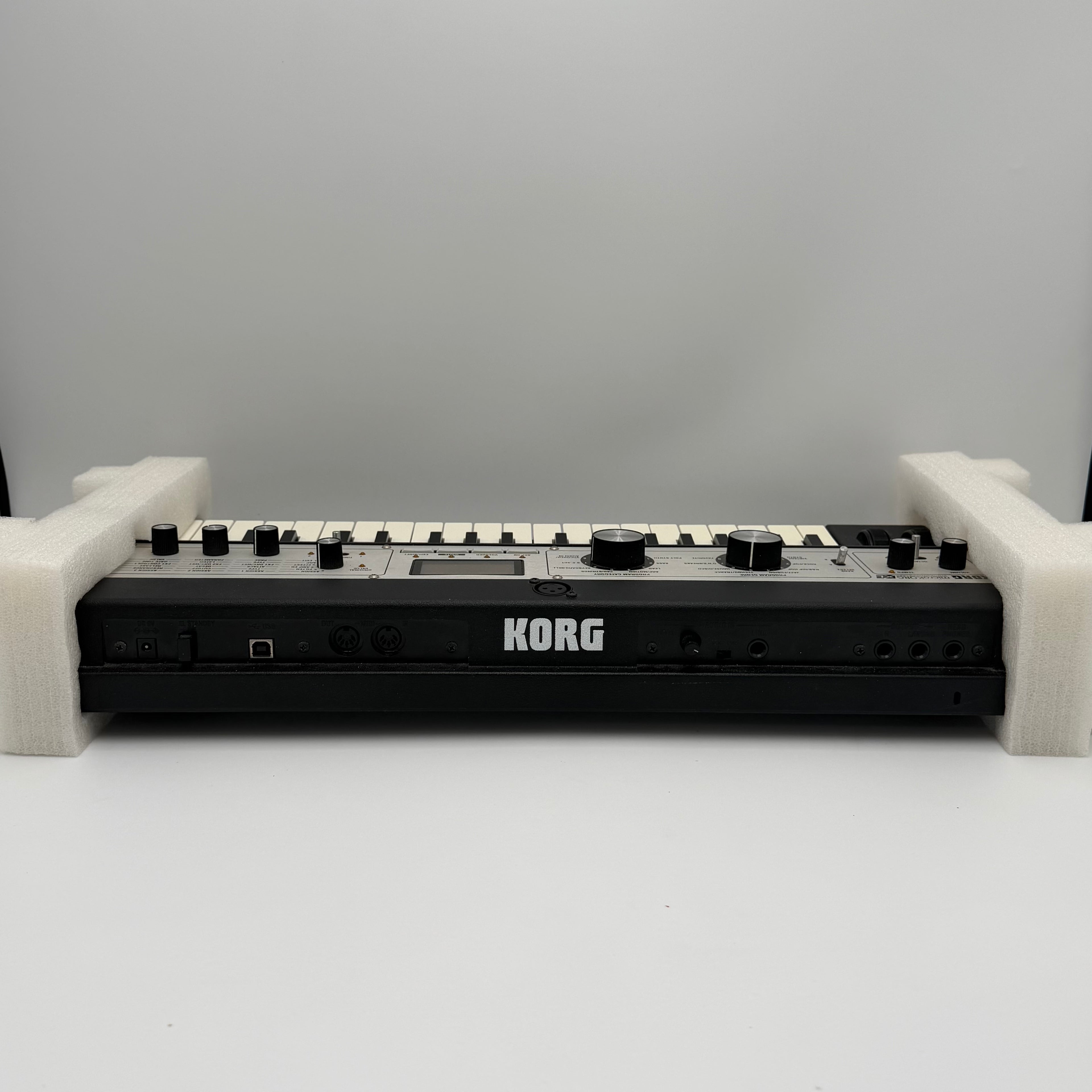 Korg microKORG XL Synthesizer With Vocoder Mic + Power Supply -  Fully Tested