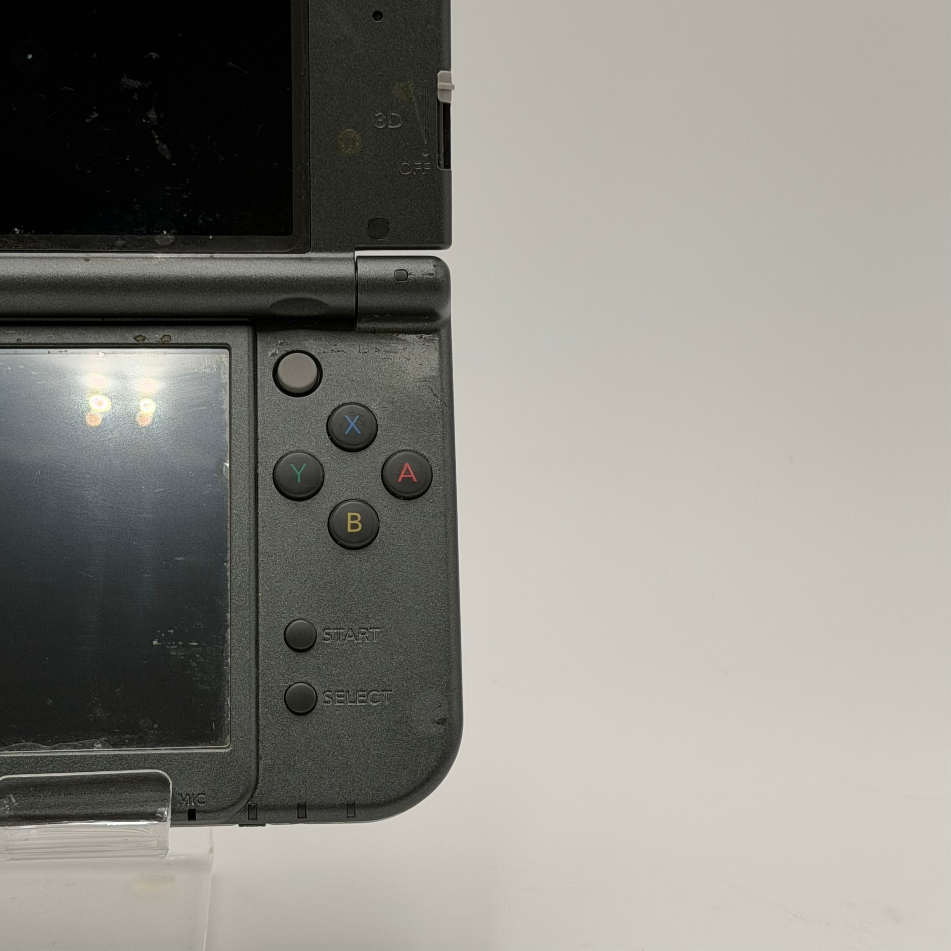 New Nintendo 3DS XL Black RED-001 - For Parts / Repairs
