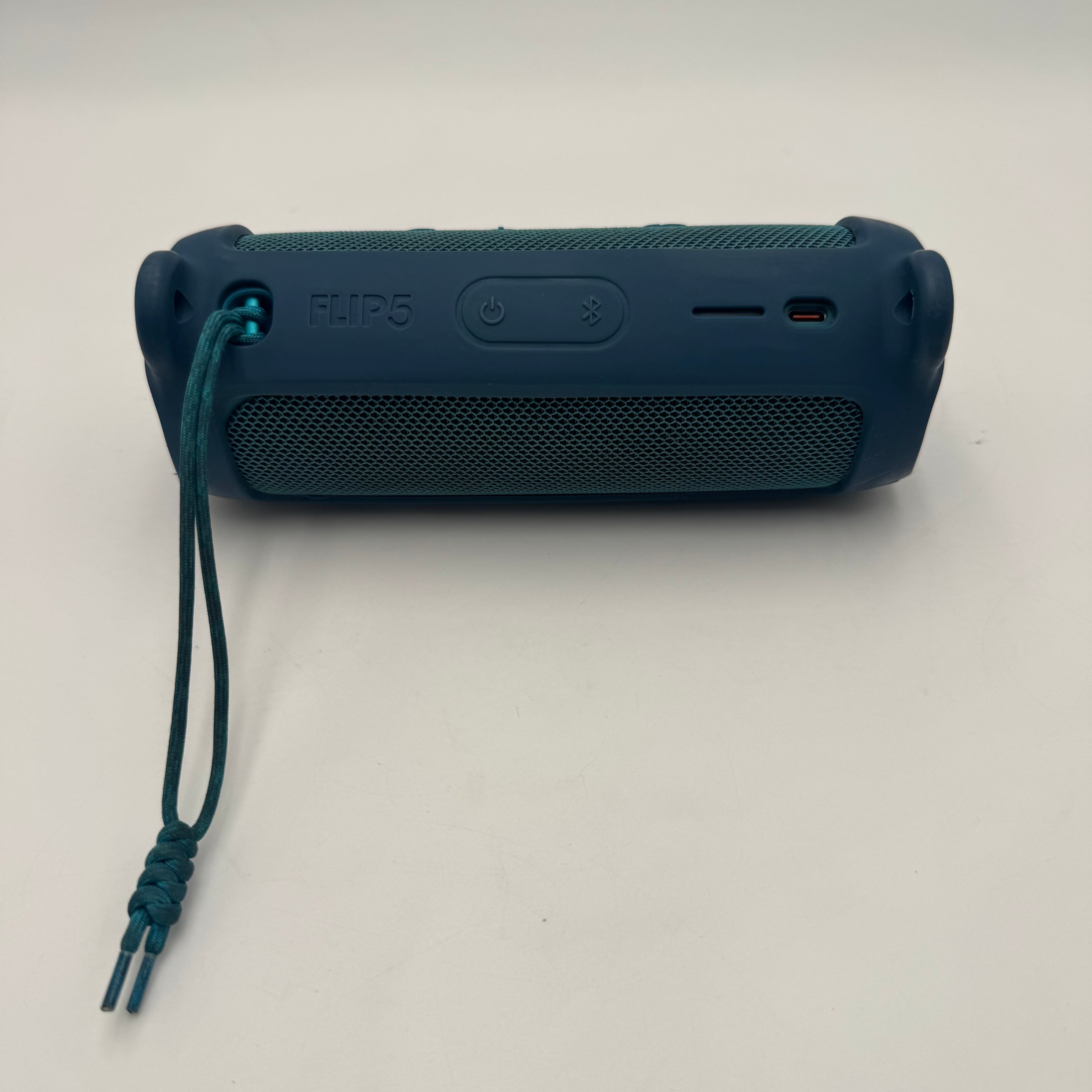 JBL Flip 5 Portable Bluetooth Speaker - Blue