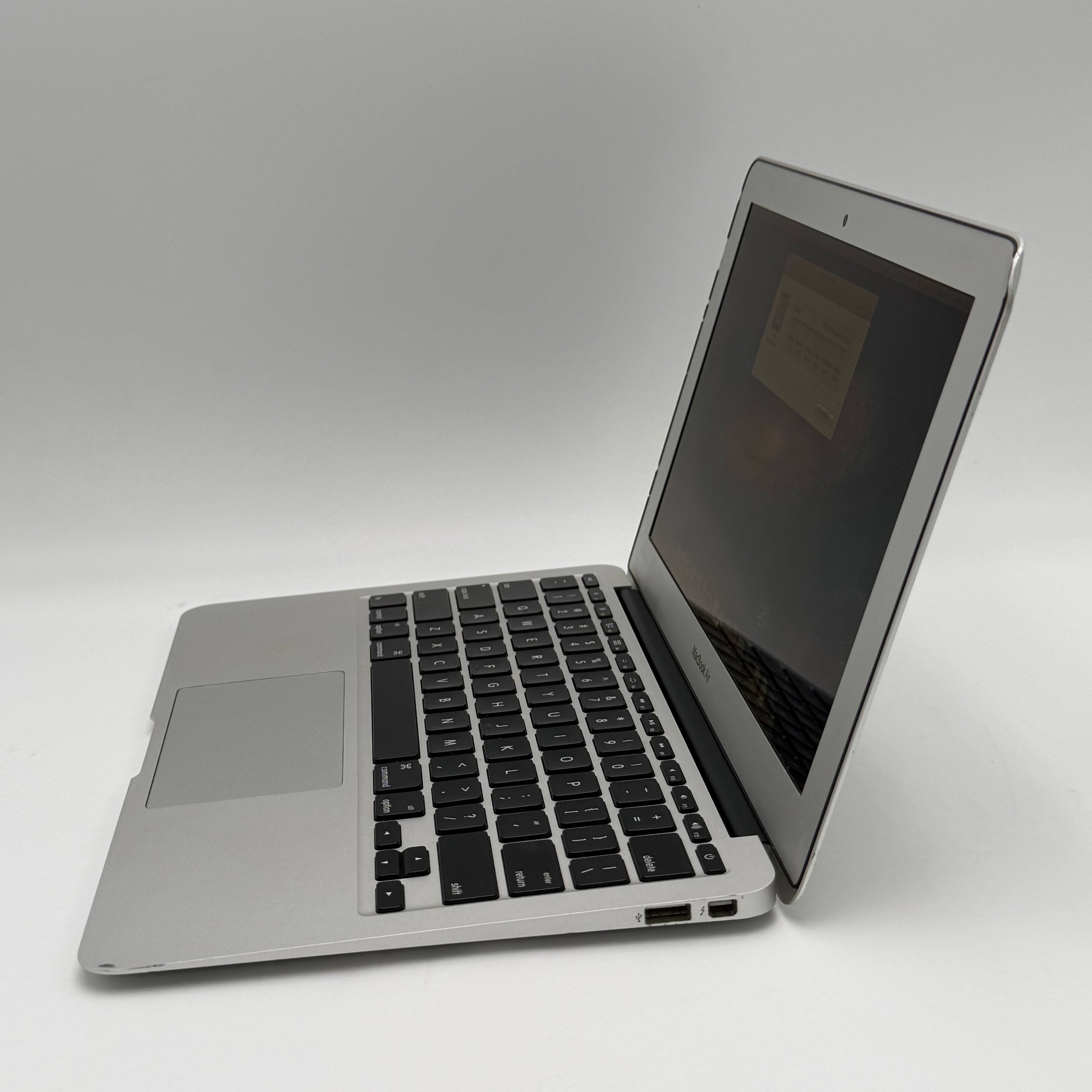 Apple MacBook Air 11" A1465 2012 4GB 128GB Core i5 1.7GHz
