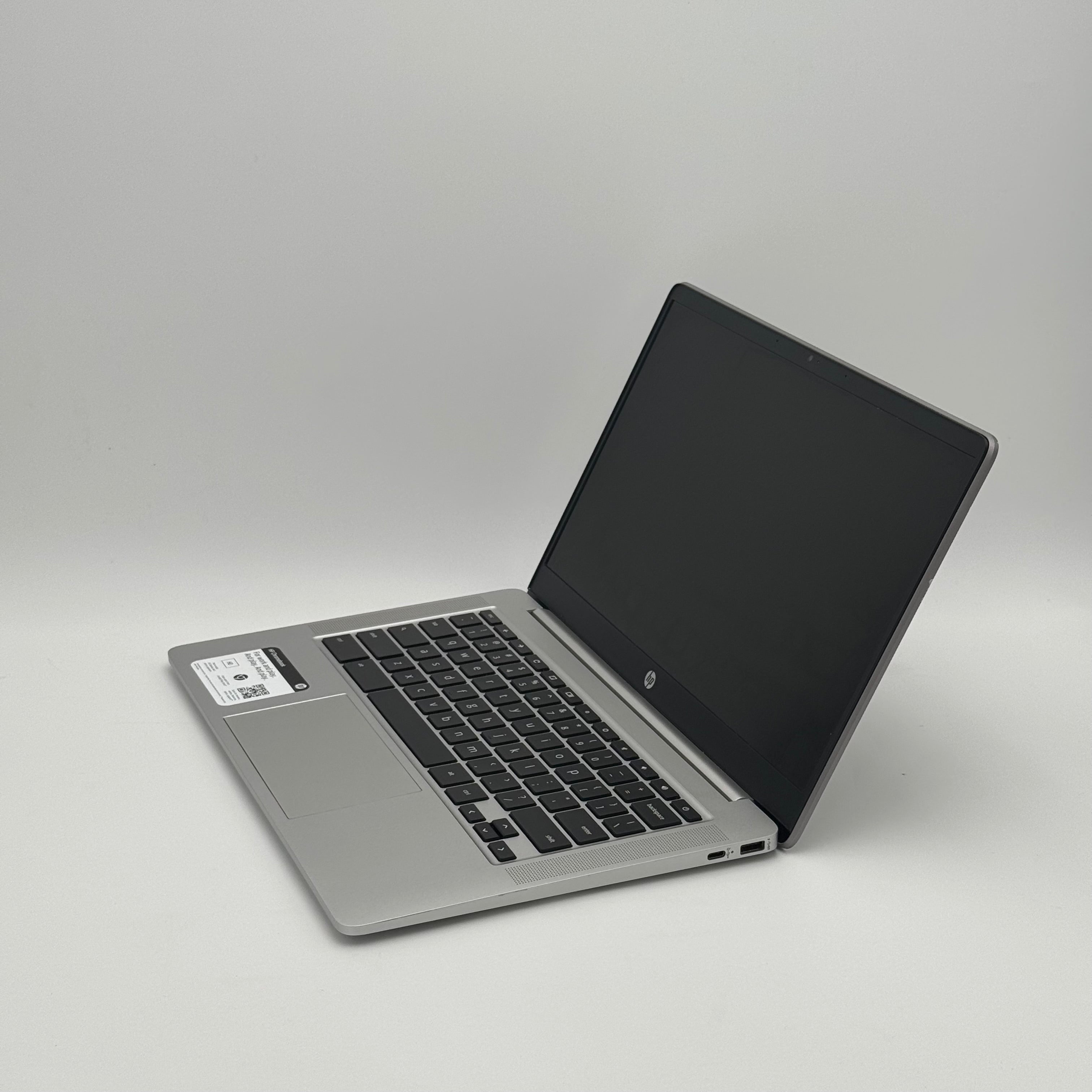 HP Chromebook 14" Silver, 14a-nb0013dx, AMD 3015Ce with Radeon Graphics, 4GB RAM, 32GB, Pre-Owned