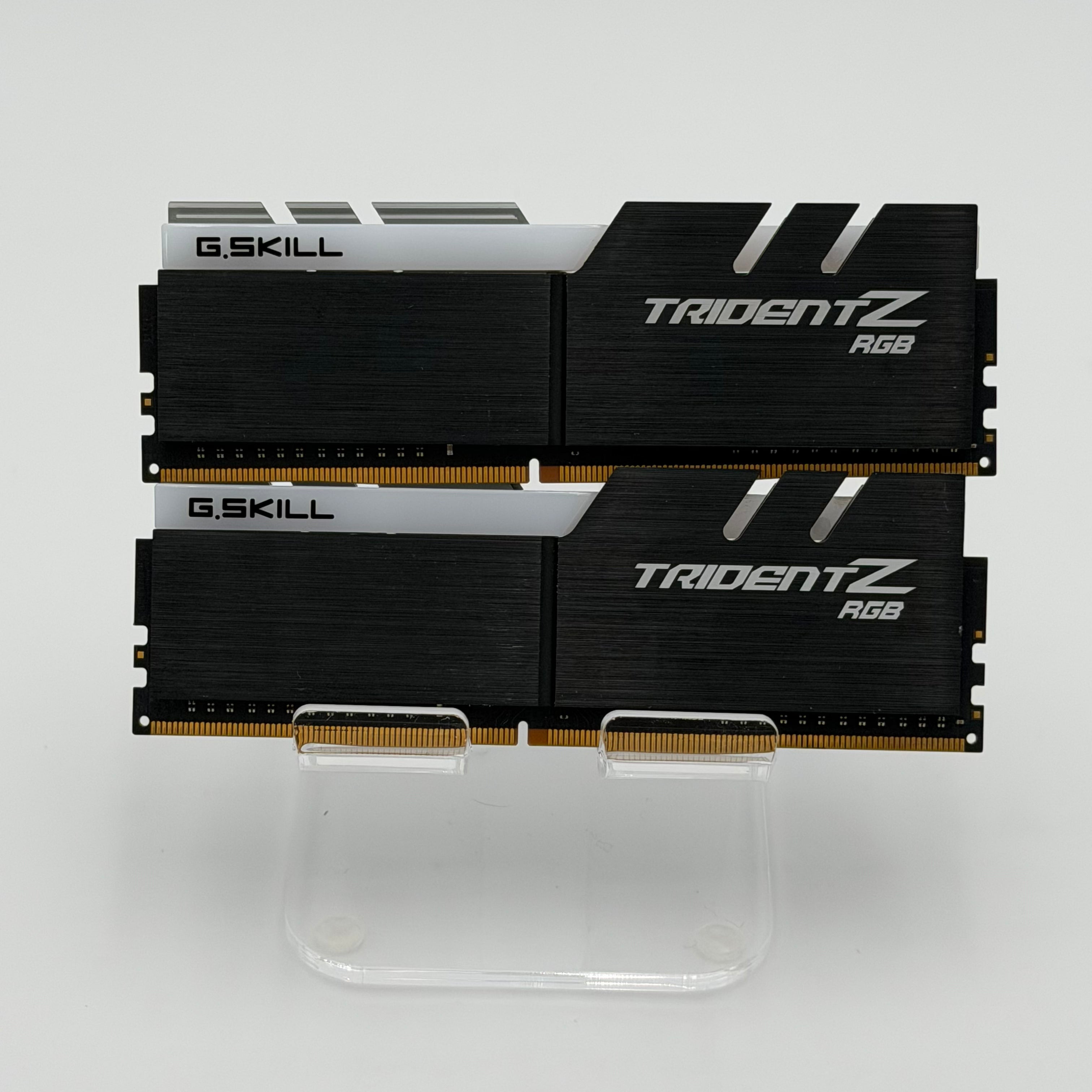 G.SKILL Trident Z RGB DDR4-3200 16GB (8GBx2)