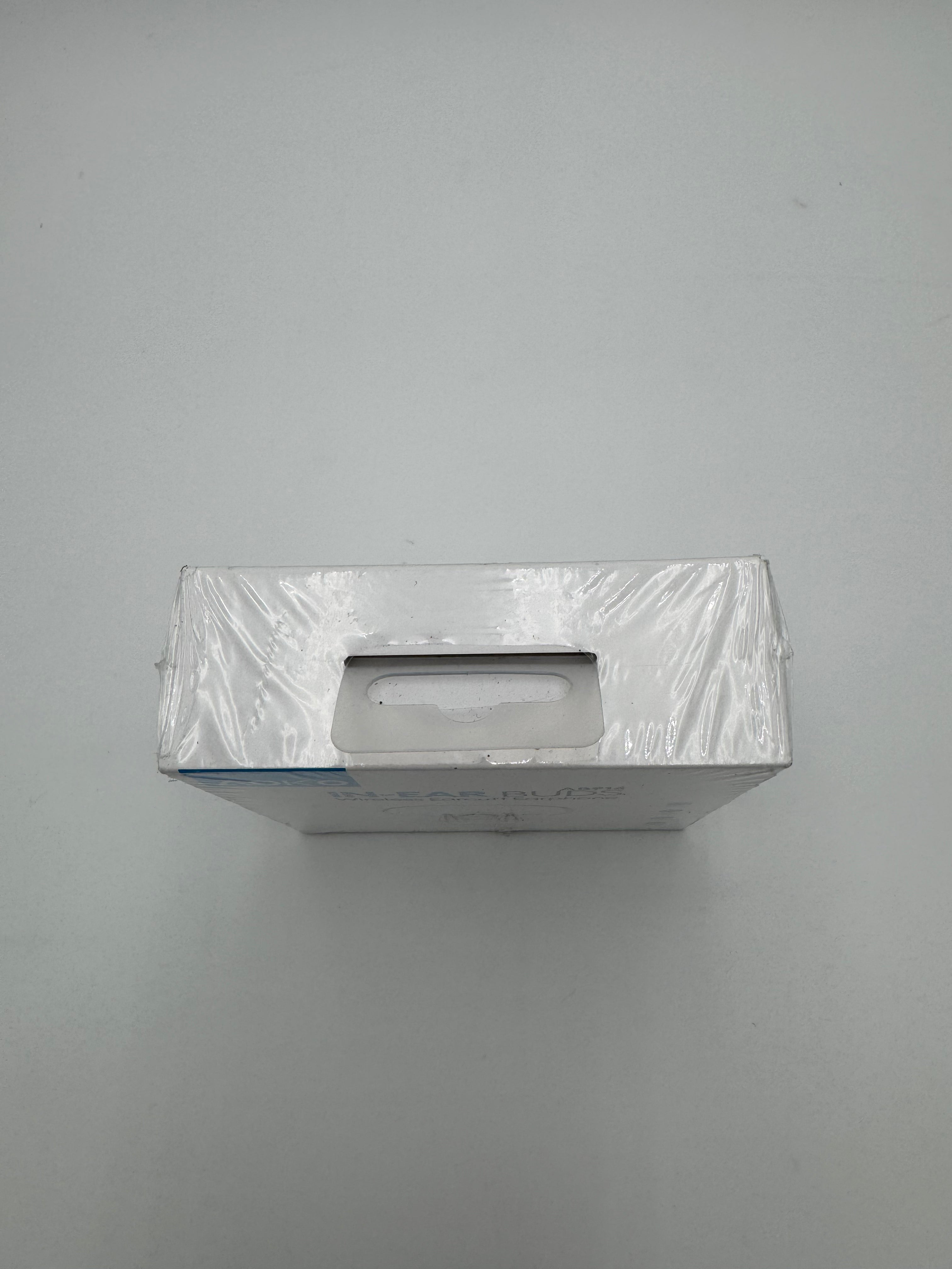 Aoko In Ear Buds AB916 White New In Box Carrying Case Included